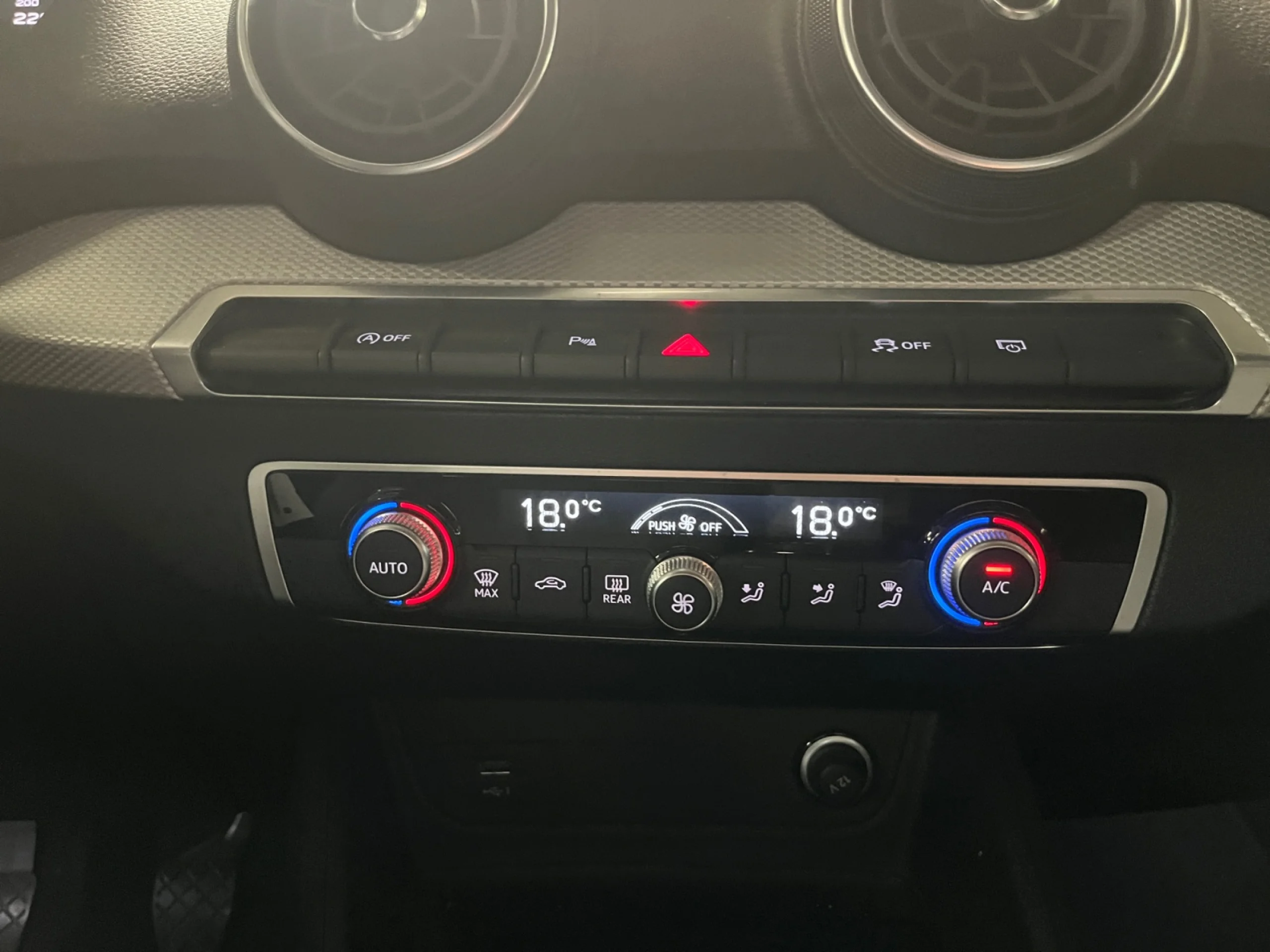 AUDI Q2 ADVANCED 30 TFSI 81KW (110CV) - Foto 17