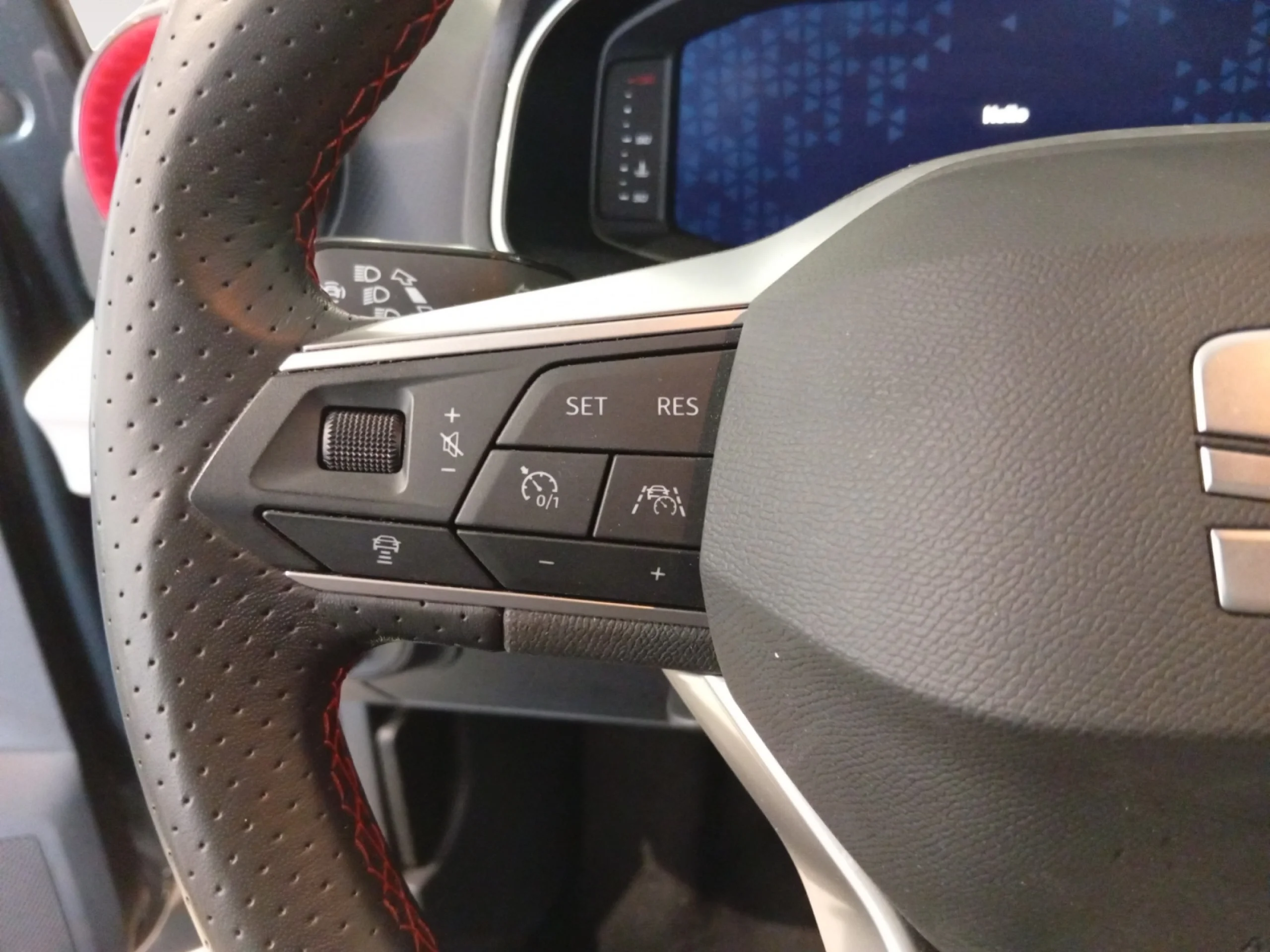 SEAT ARONA 1.0 TSI 85KW (115CV) FR SPECIAL EDITION - Foto 10