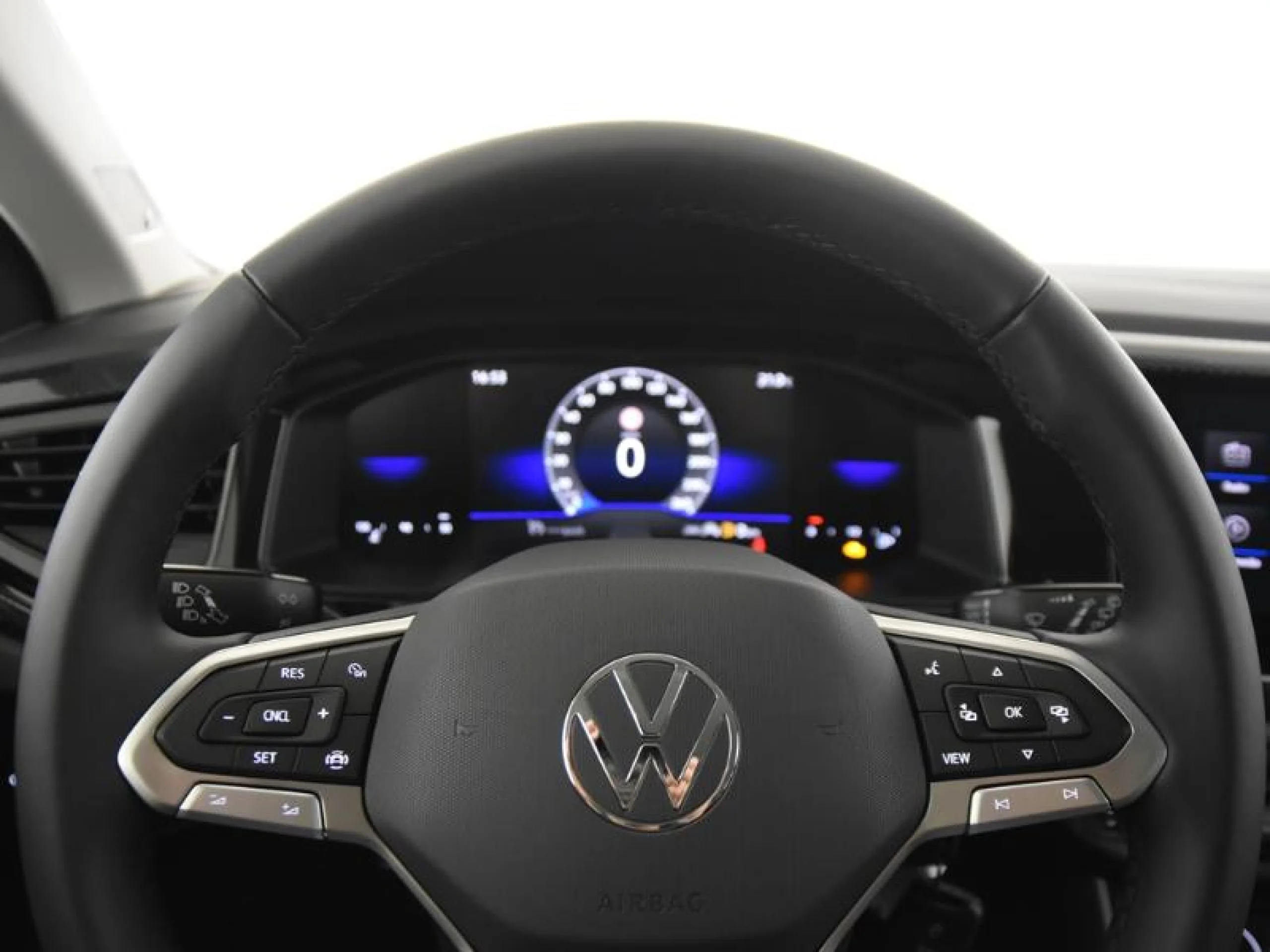 VOLKSWAGEN POLO POLO MÁS 1.0 TSI 70 KW (95 CV)  5 VEL. - Foto 15