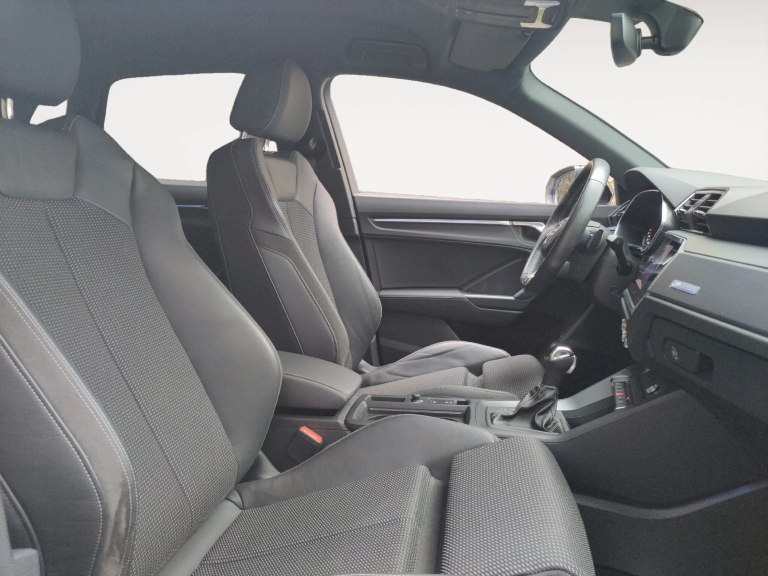 AUDI Q3 BLACK LINE 35 TDI 110KW (150CV) S TRONIC - Foto 5