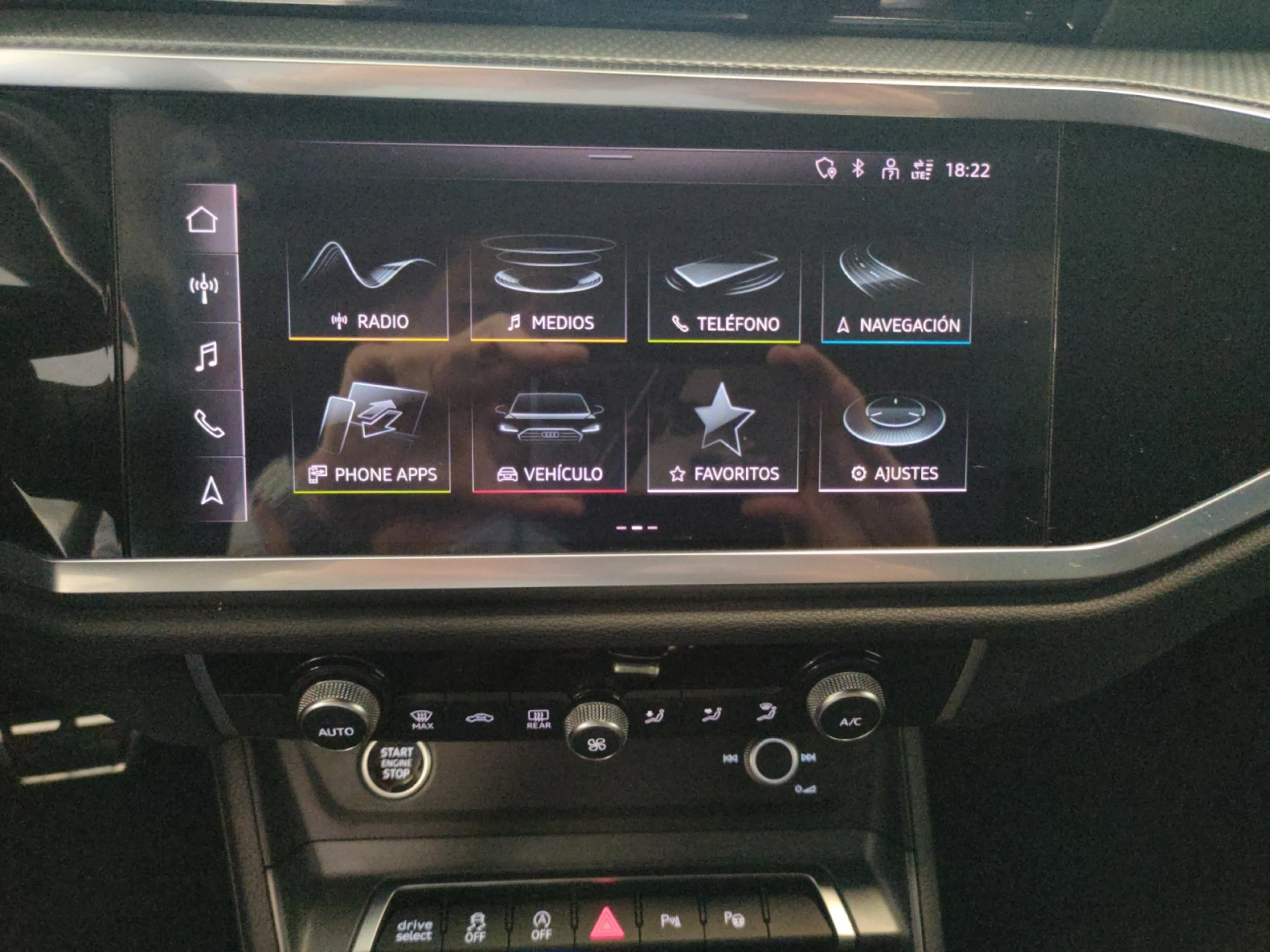 AUDI Q3 BLACK LINE 35 TDI 110KW (150CV) S TRONIC - Foto 9