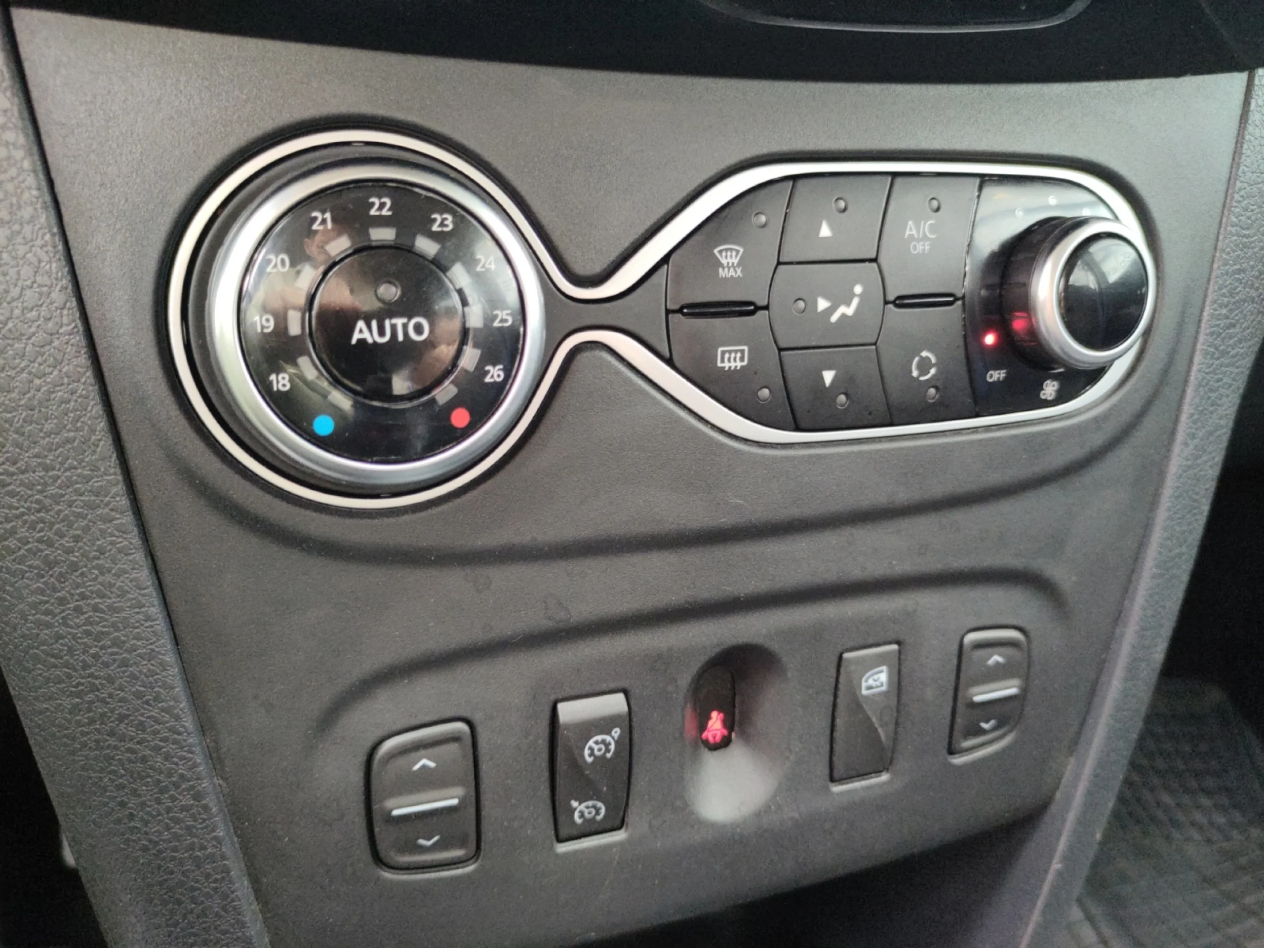 DACIA SANDERO SL ANIVERSARIO TCE 1.0 74KW (100CV) - Foto 14