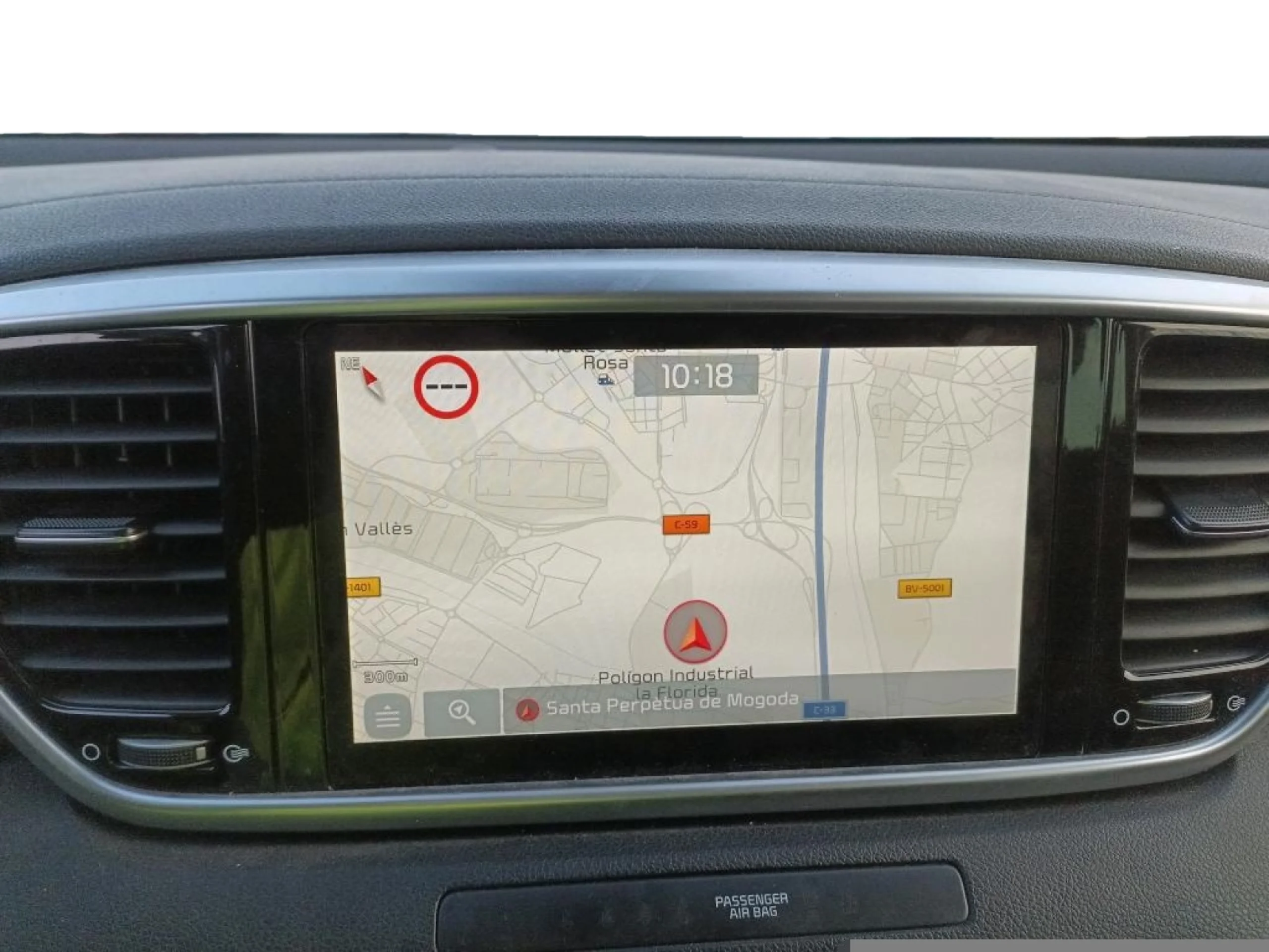 KIA SPORTAGE 1.6 MHEV DRIVE 100KW (136CV) 4X2 - Foto 6