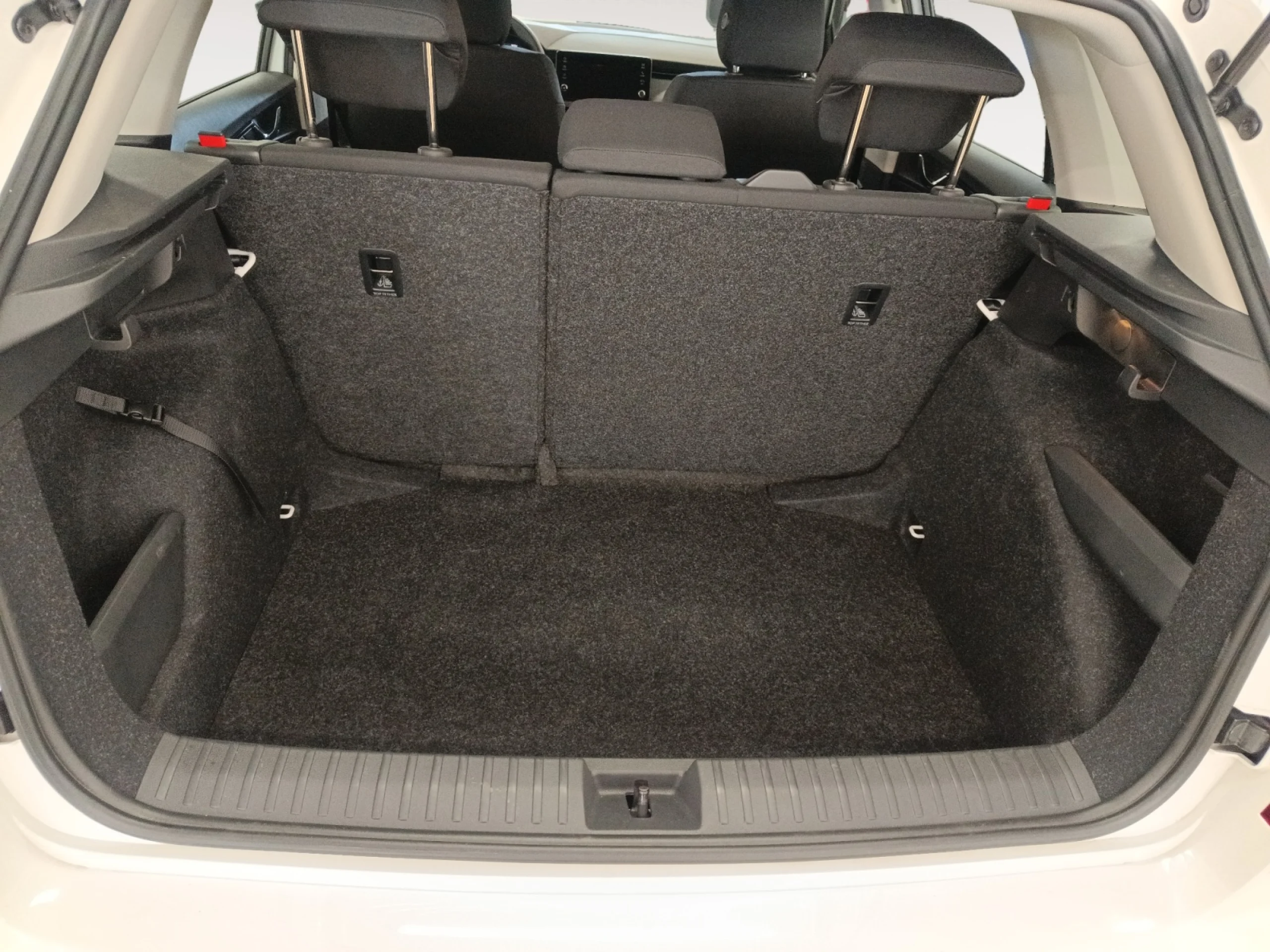 SKODA KAMIQ 1.0 TSI 70KW (95CV) ESSENCE - Foto 8