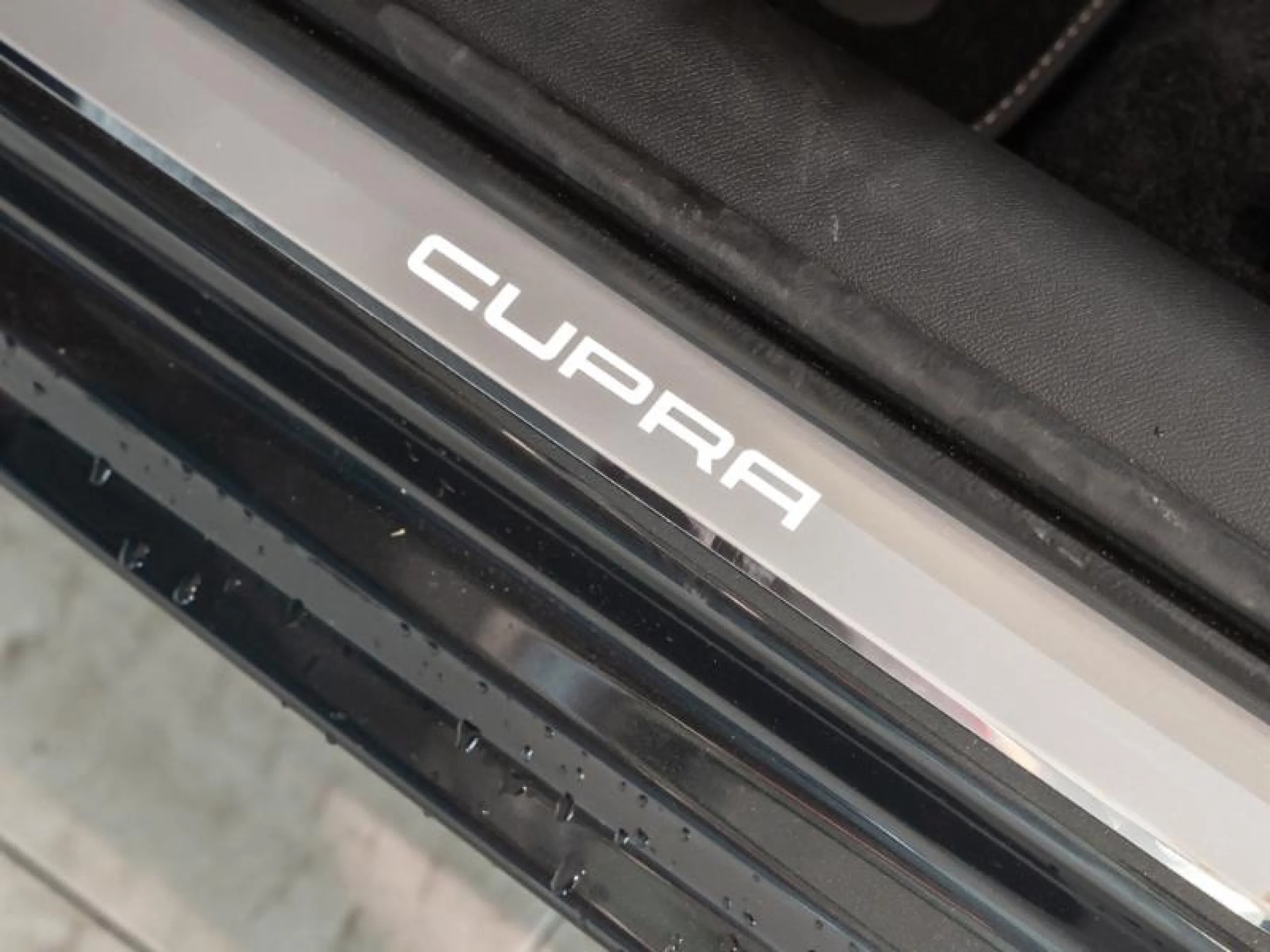 CUPRA LEON 1.4 E HYBRID 150KW (204CV) DSG - Foto 13
