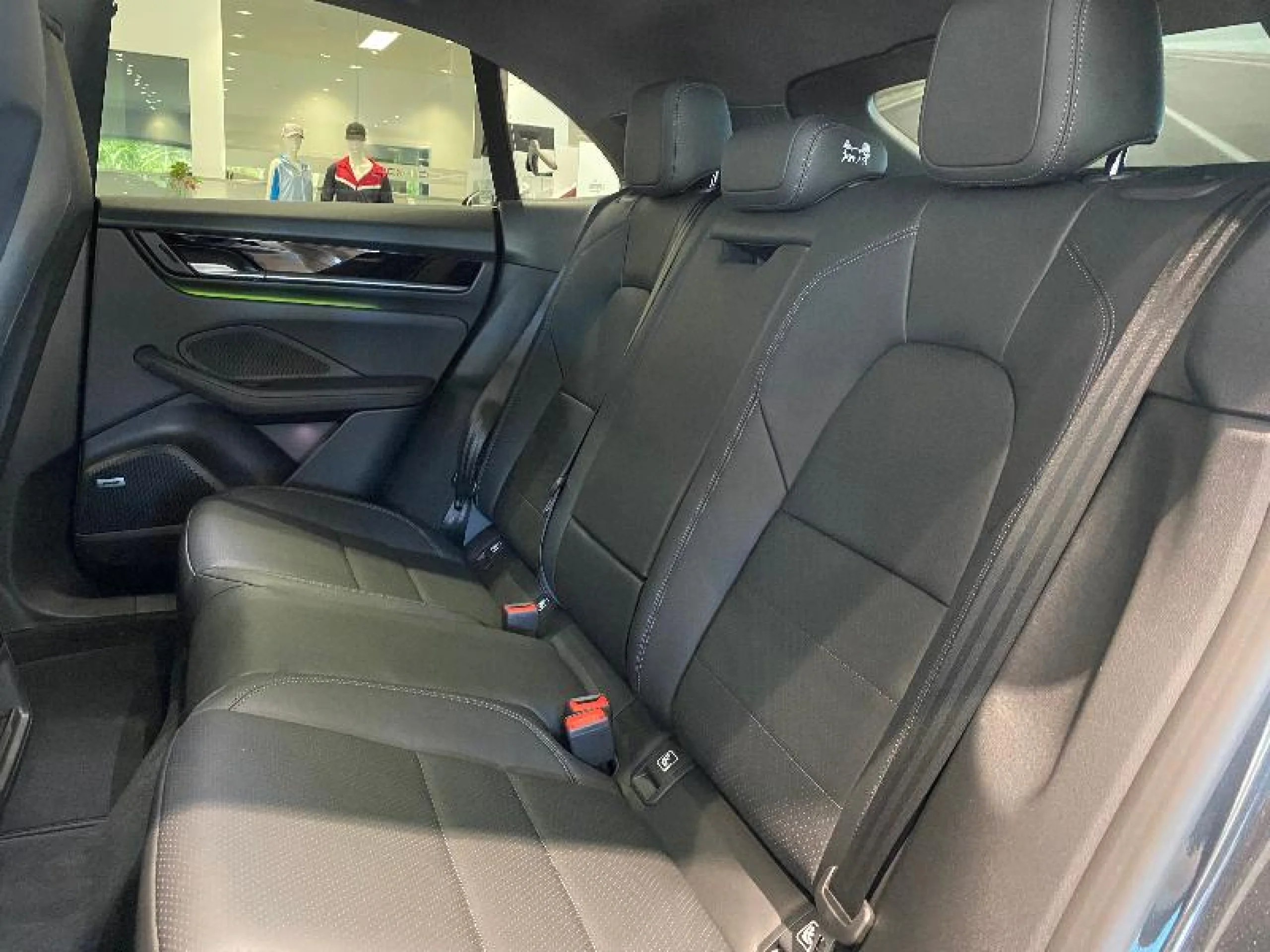 PORSCHE MACAN 4 - Foto 24