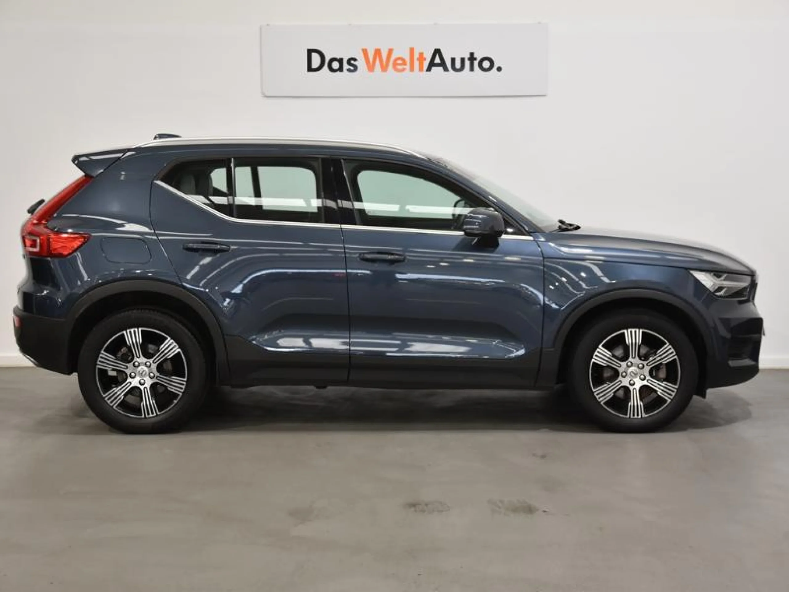 VOLVO XC40 2.0 D3 AWD AUTO - Foto 3