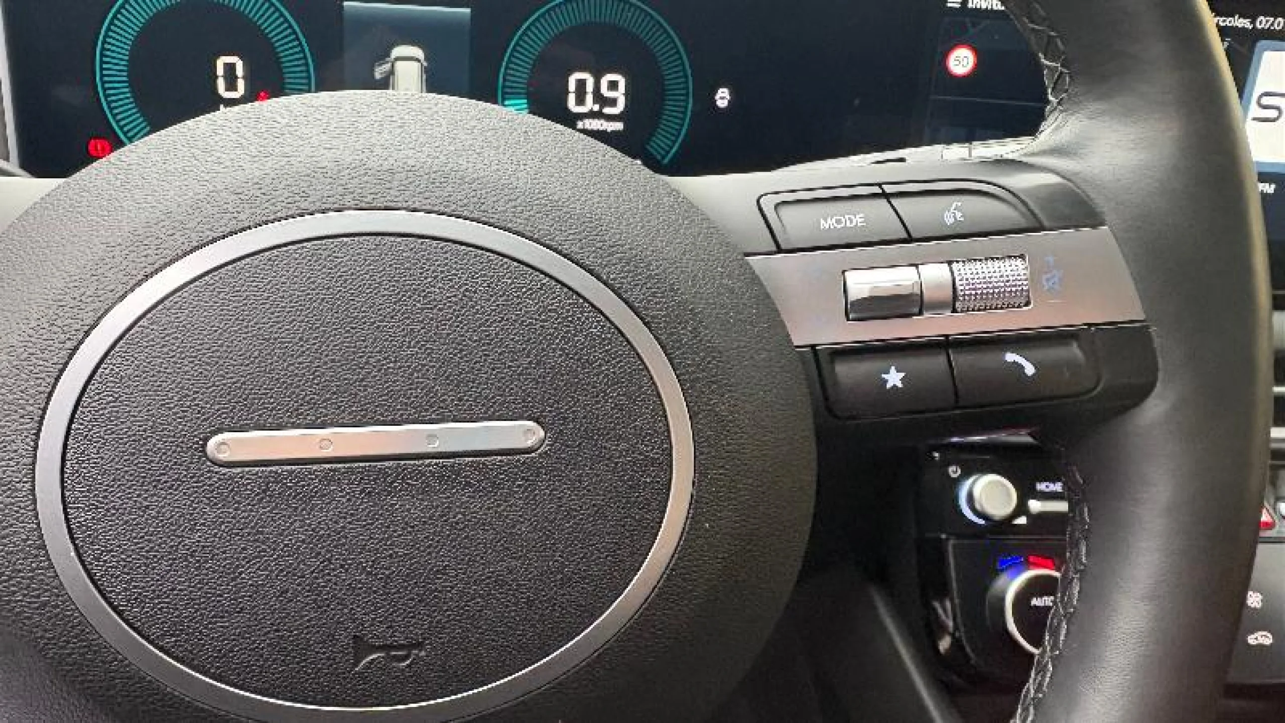 HYUNDAI TUCSON 1.6D 100KW (136CV) 48V DCT MAXX - Foto 14