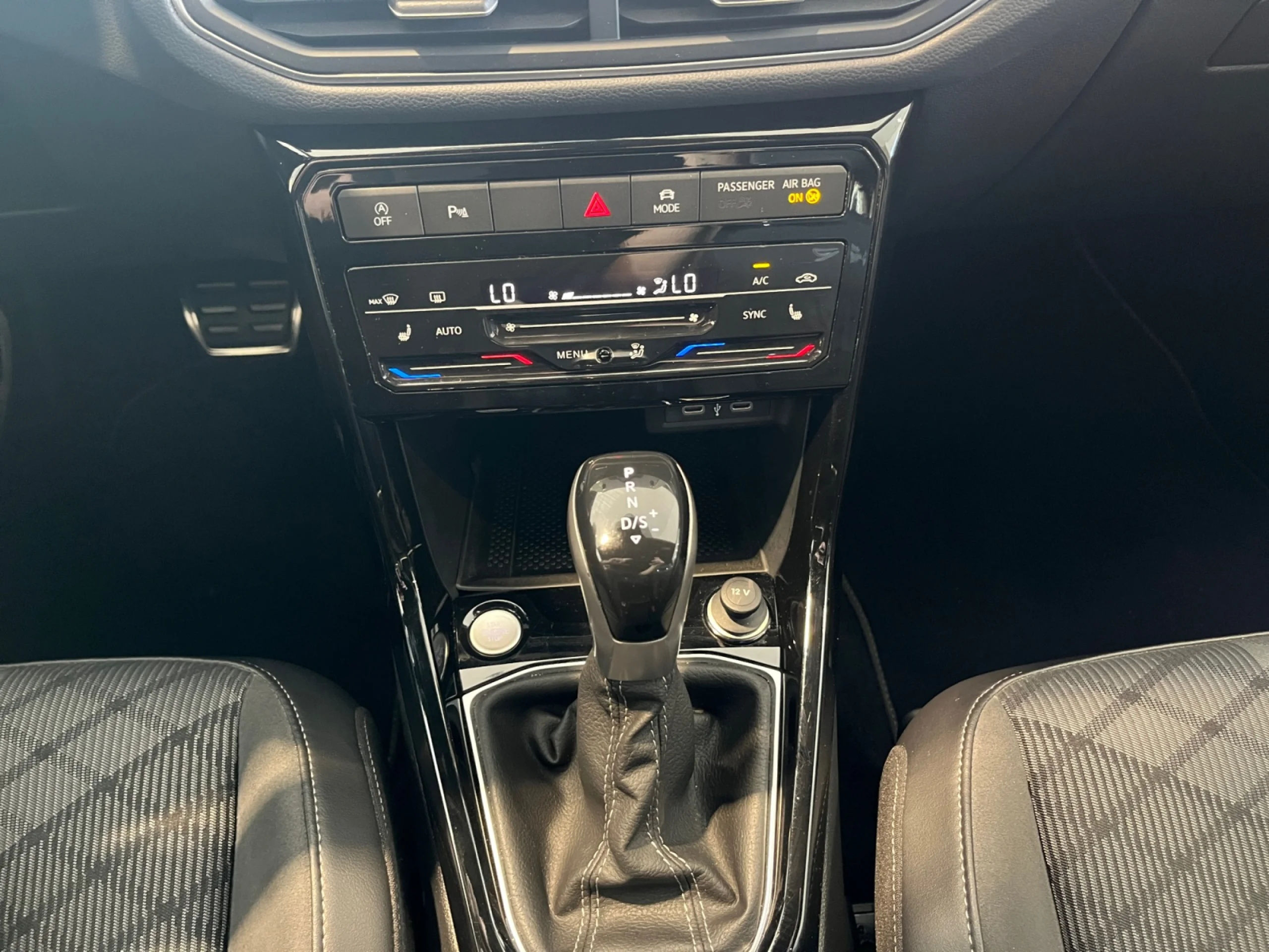 VOLKSWAGEN T CROSS R LINE 1.5 TSI 110KW (150CV) DSG - Foto 14