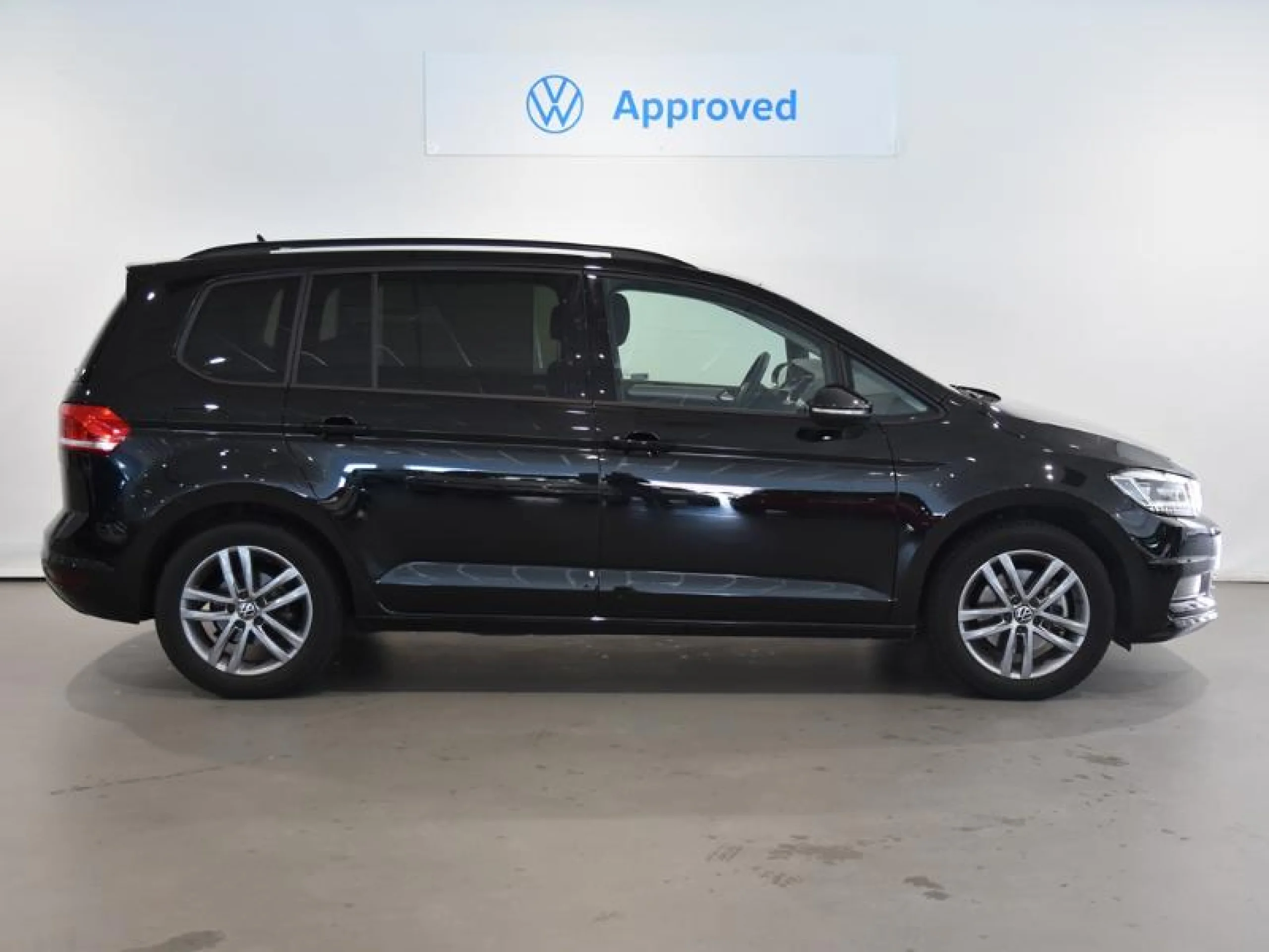 VOLKSWAGEN TOURAN ··MÁS·· 1.5 TSI 110KW (150CV) DSG - Foto 3