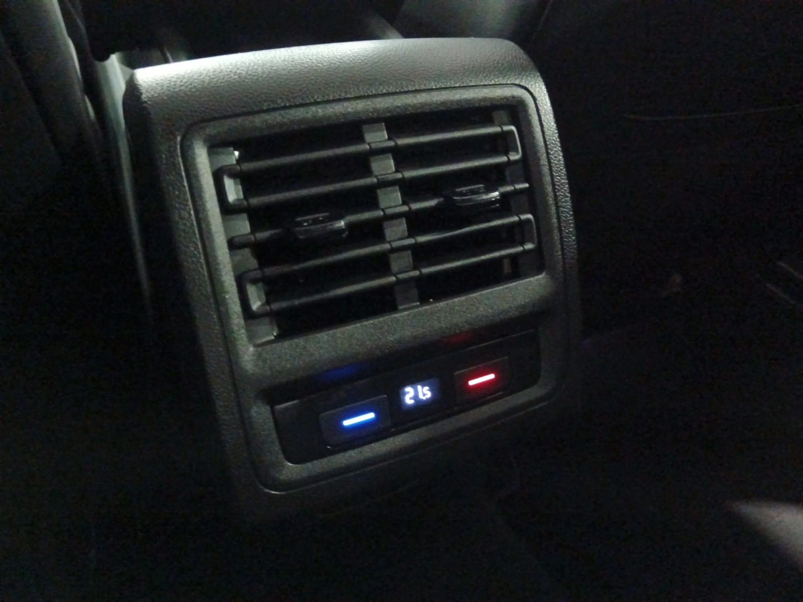 VOLKSWAGEN GOLF R LINE 2.0 TDI 110KW (150CV) DSG - Foto 16