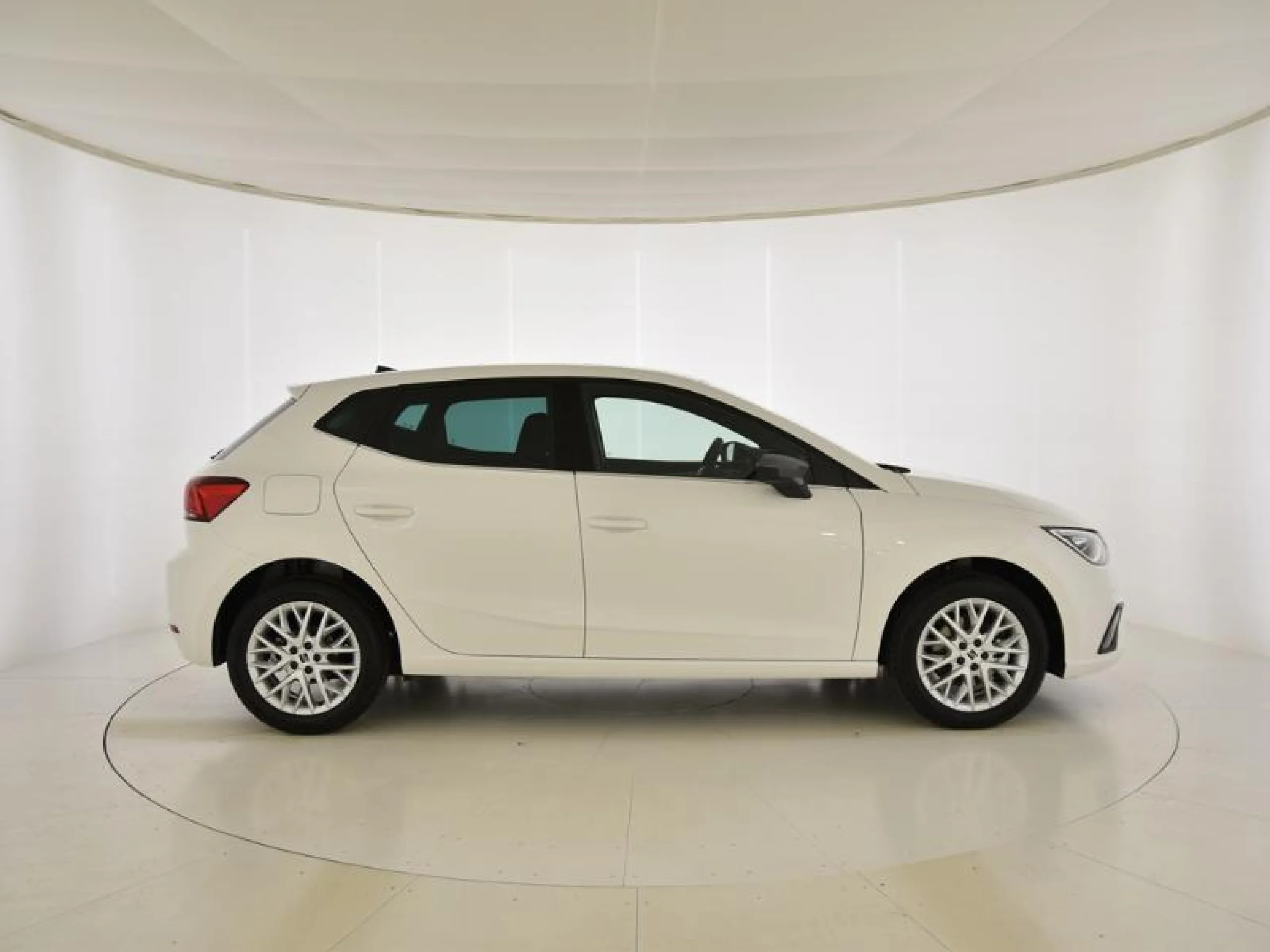 SEAT IBIZA 1.0 TSI 85KW (115CV) SPECIAL EDITION - Foto 3