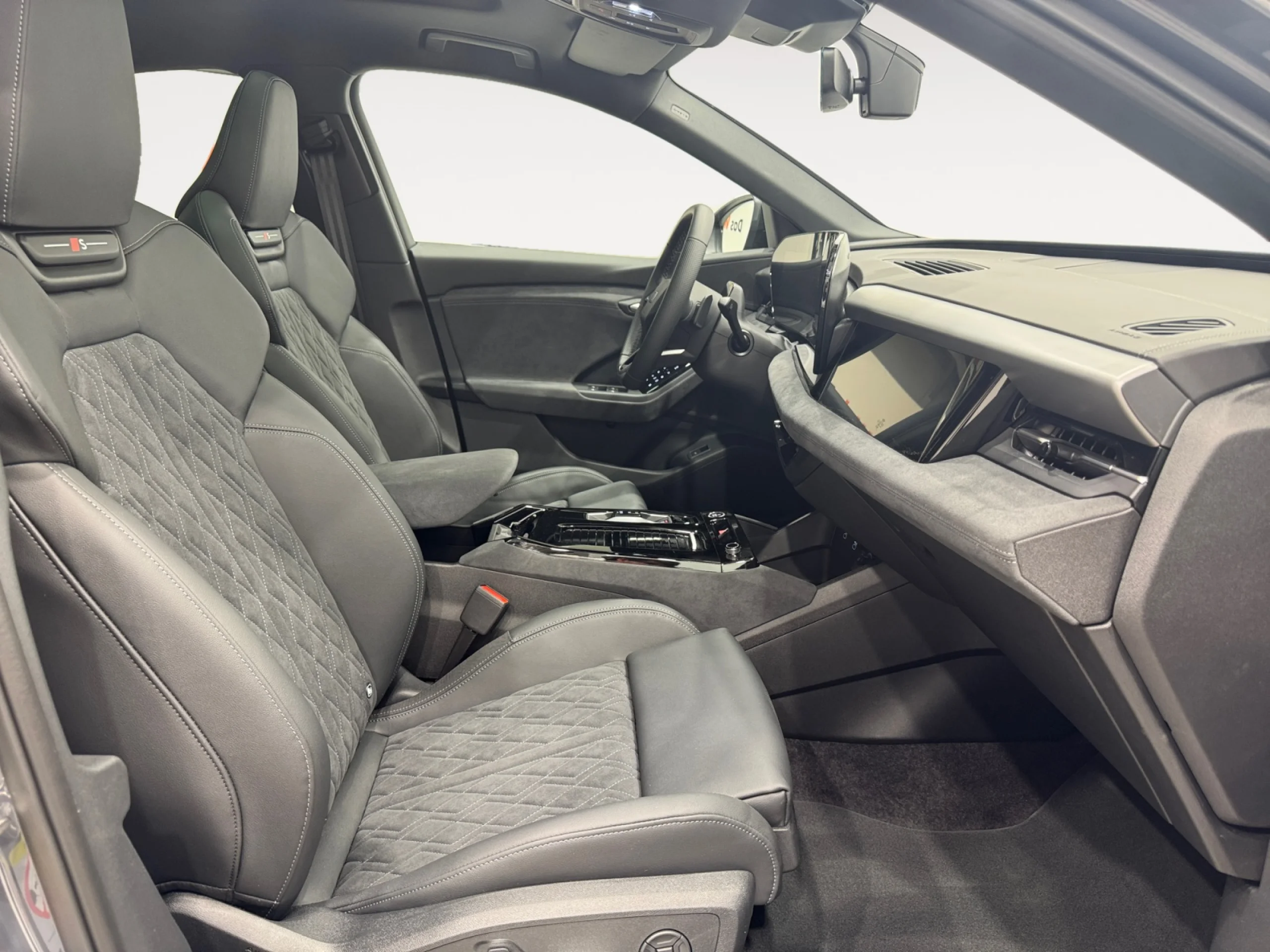 AUDI Q6 Q6 SPORTBACK BLACK LINE E TRON PERFORMANCE  225,00 KW 94,9 KWH - Foto 5