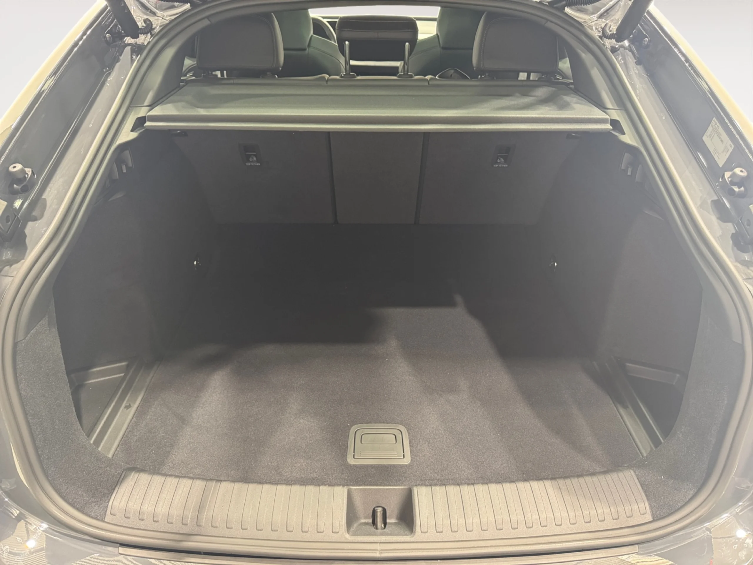 AUDI Q6 Q6 SPORTBACK BLACK LINE E TRON PERFORMANCE  225,00 KW 94,9 KWH - Foto 7
