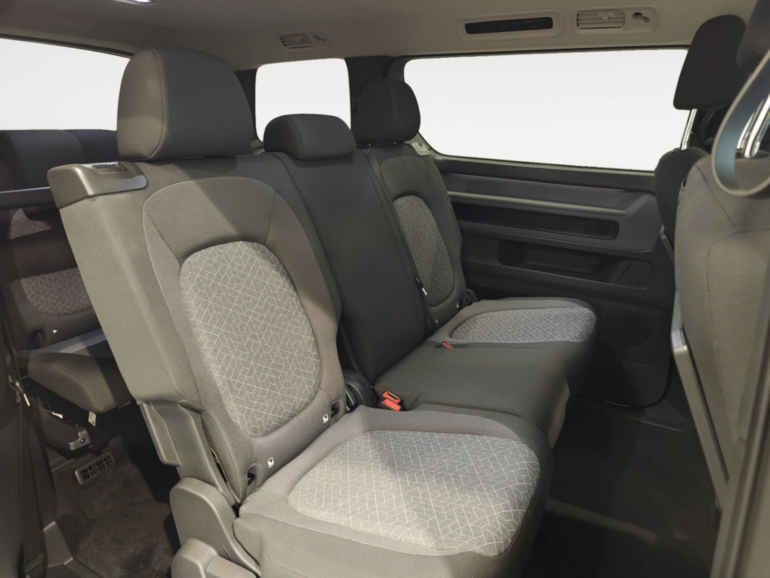 VOLKSWAGEN ID. BUZZ PRO 7 ASIENTOS 210KW (286CV) - Foto 6