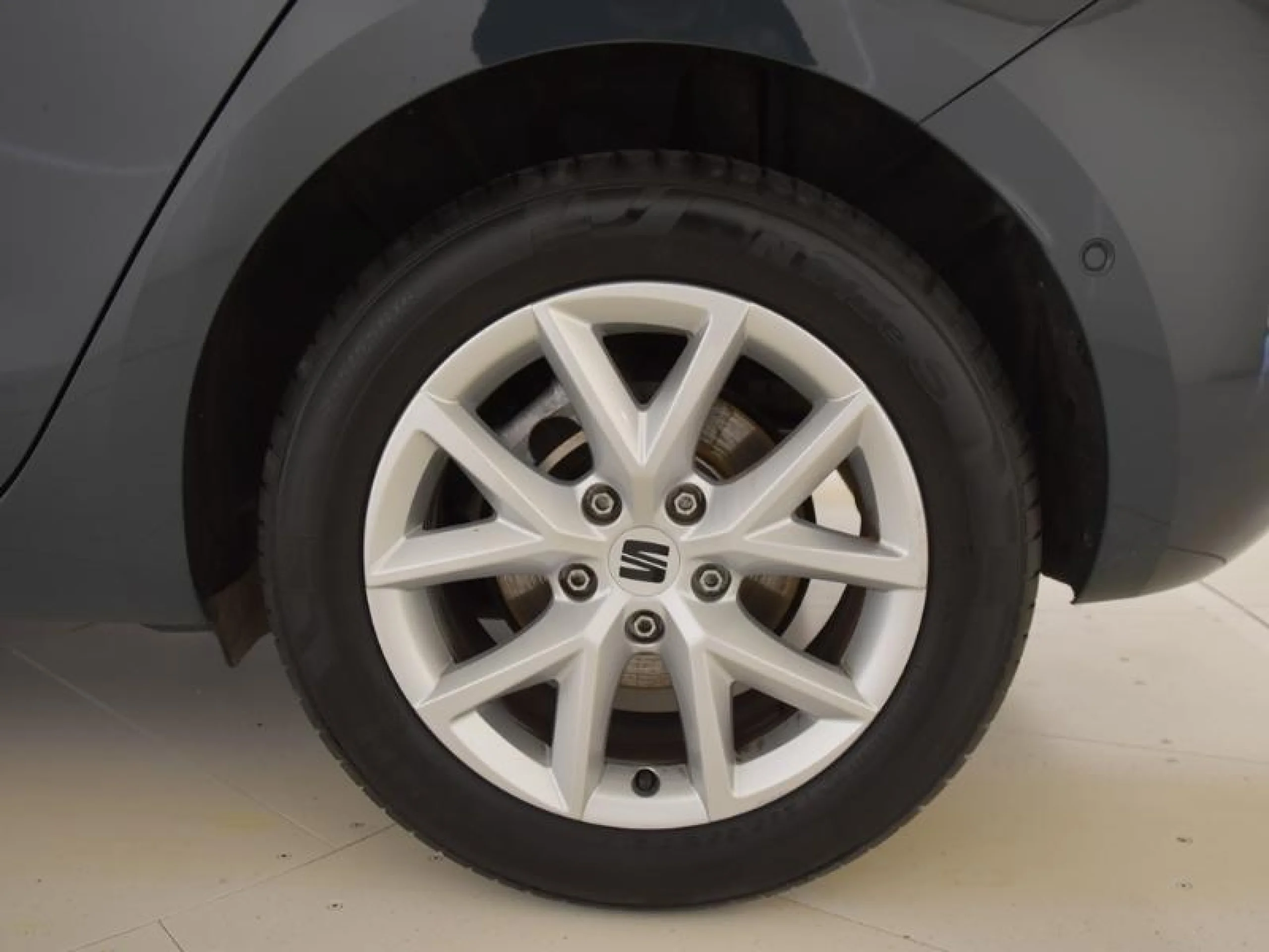 SEAT LEON 1.5 ETSI 85KW DSG STYLE 25 ANIVERSARIO - Foto 8