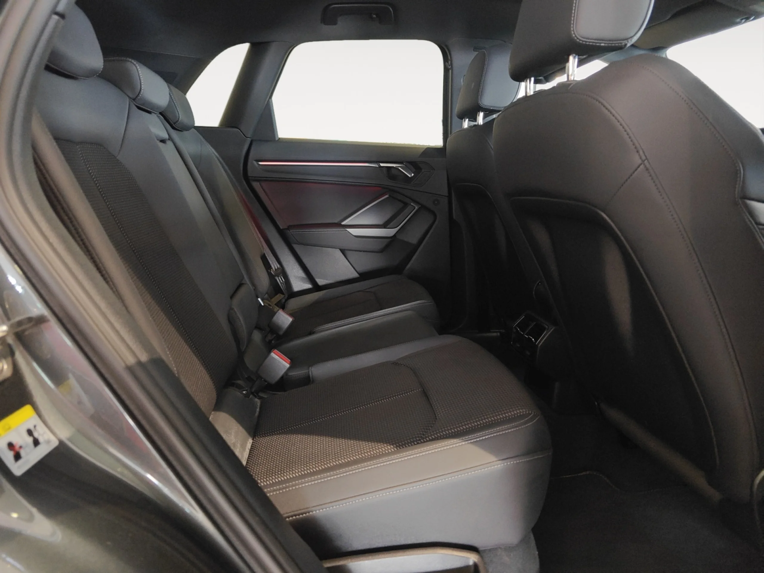 AUDI Q3 S LINE 35 TDI 110KW (150CV) S TRONIC - Foto 8