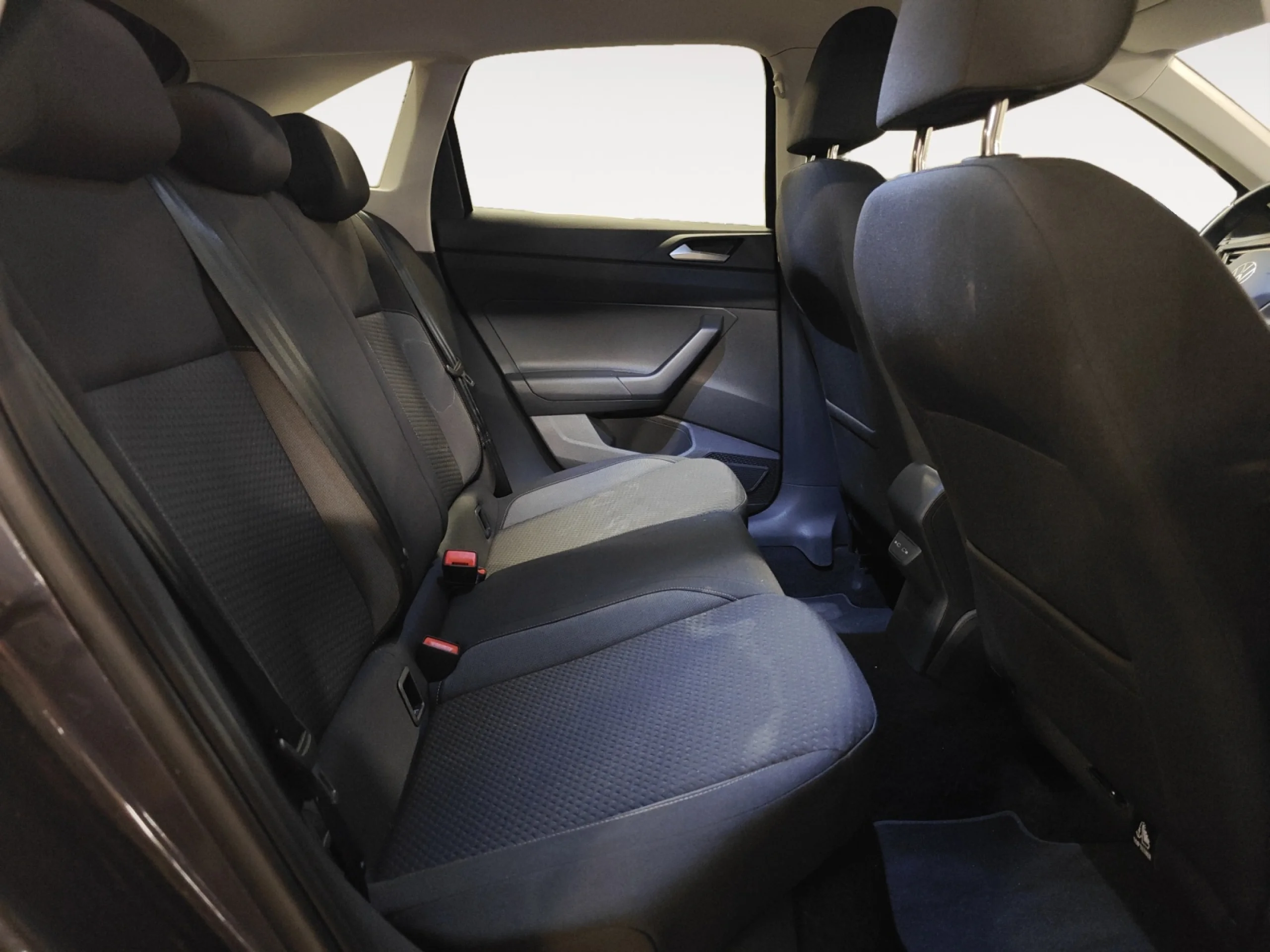 VOLKSWAGEN TAIGO ··MÁS·· 1.0 TSI 85KW (115CV) DSG - Foto 6