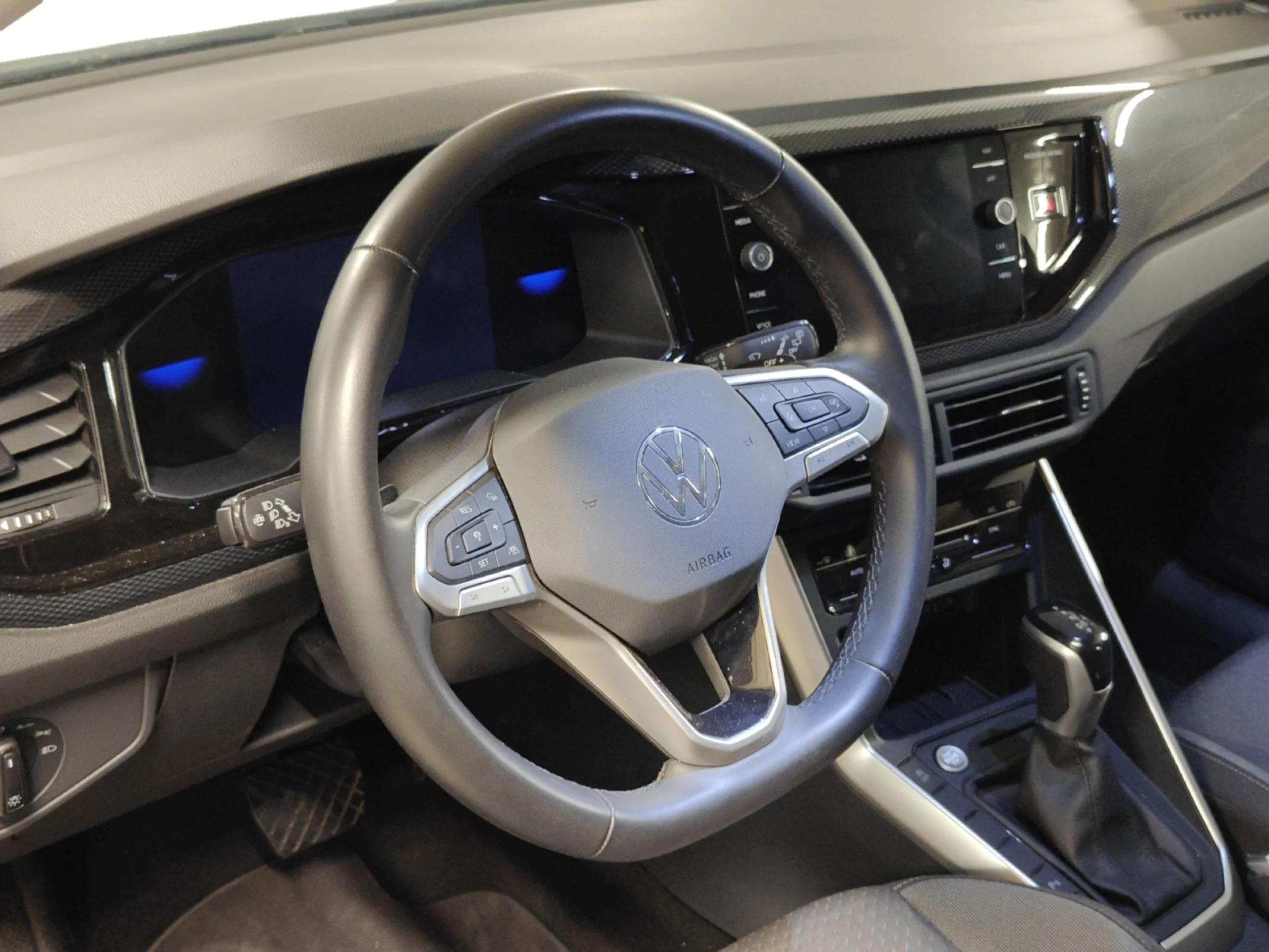VOLKSWAGEN TAIGO ··MÁS·· 1.0 TSI 85KW (115CV) DSG - Foto 9