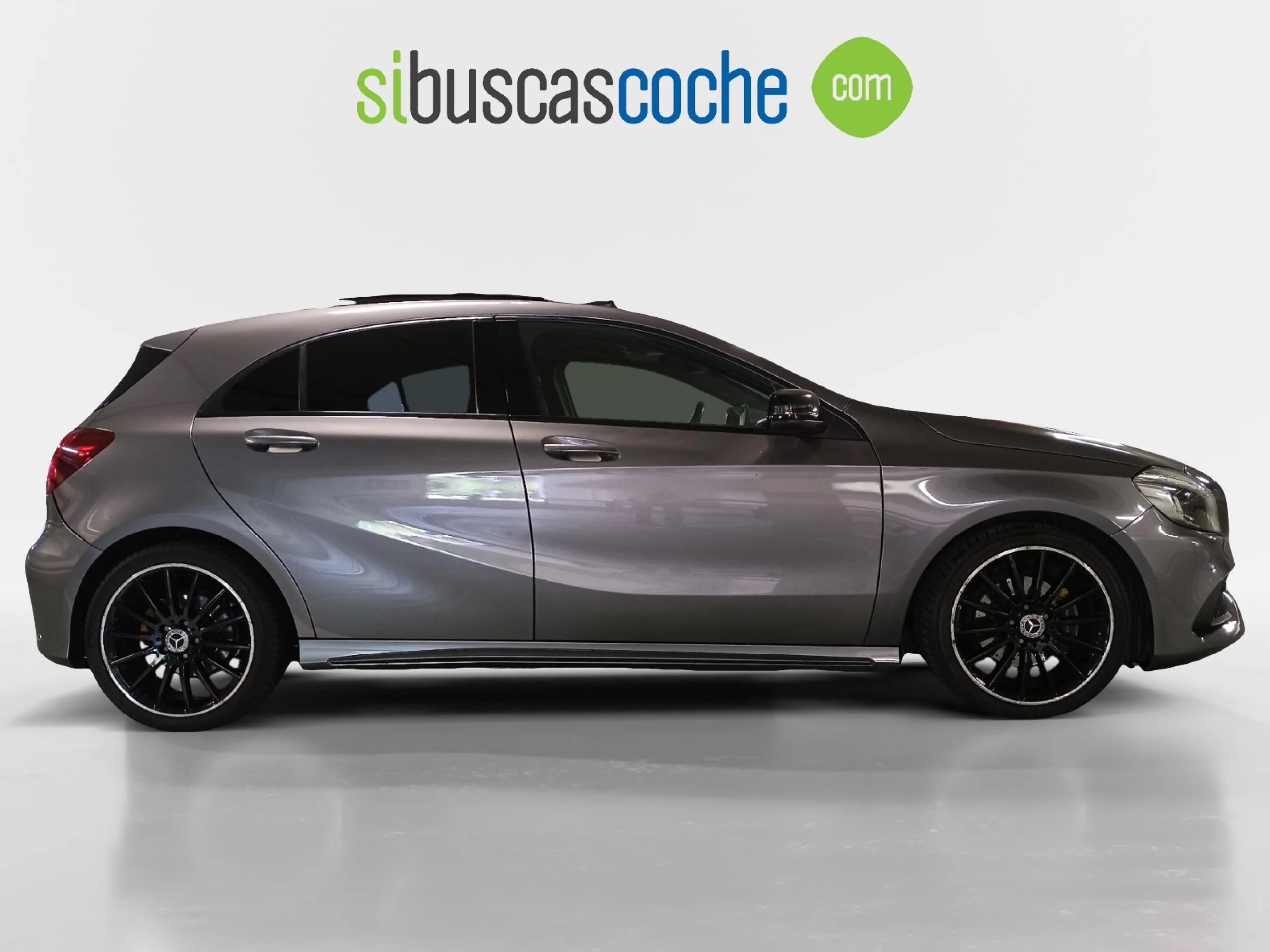 MERCEDES-BENZ CLASE A A 200 D AMG LINE - Foto 3