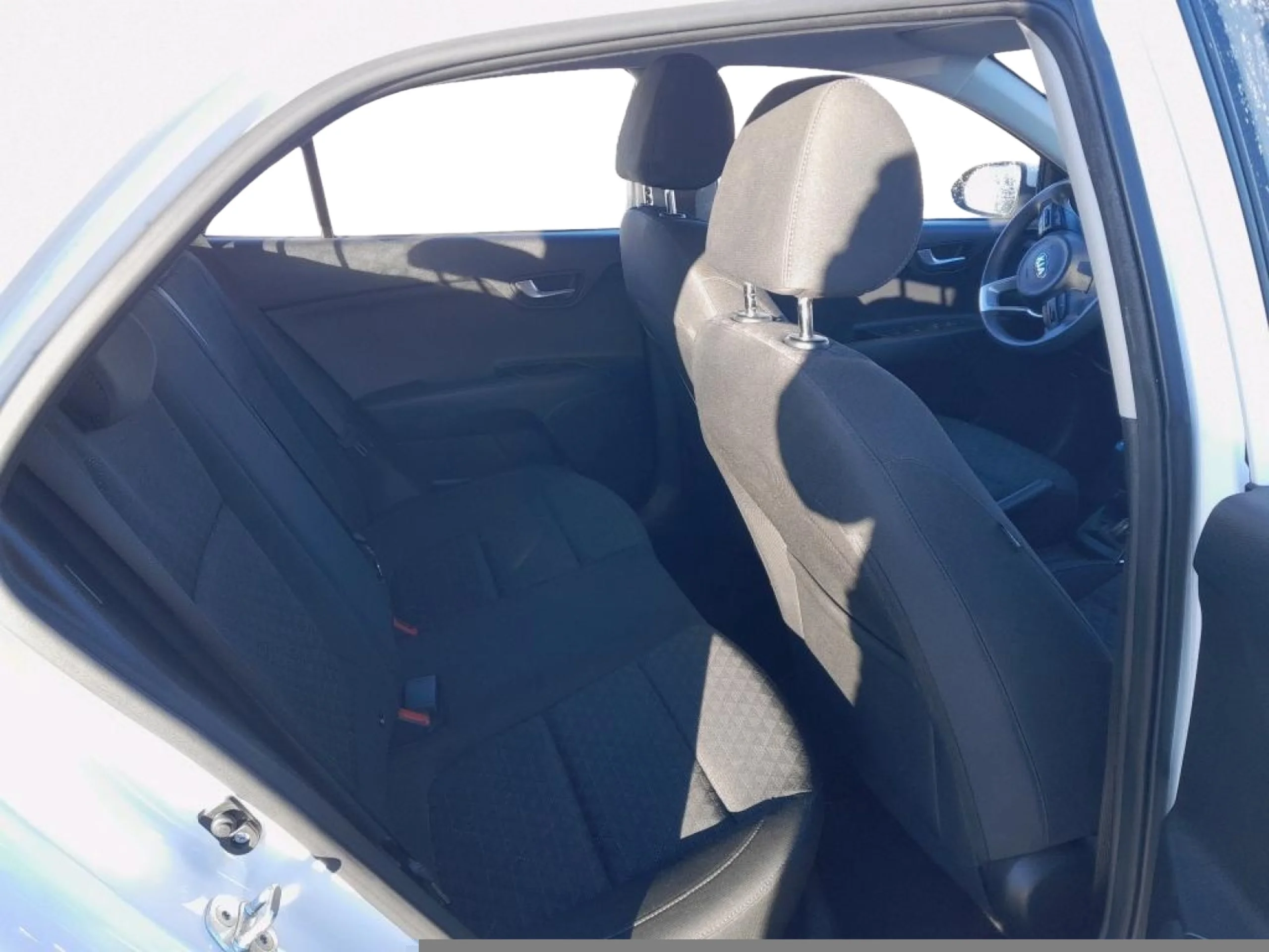 KIA Rio 1.0 T GDI 74KW (100CV) MHEV IMT CONCEPT - Foto 5