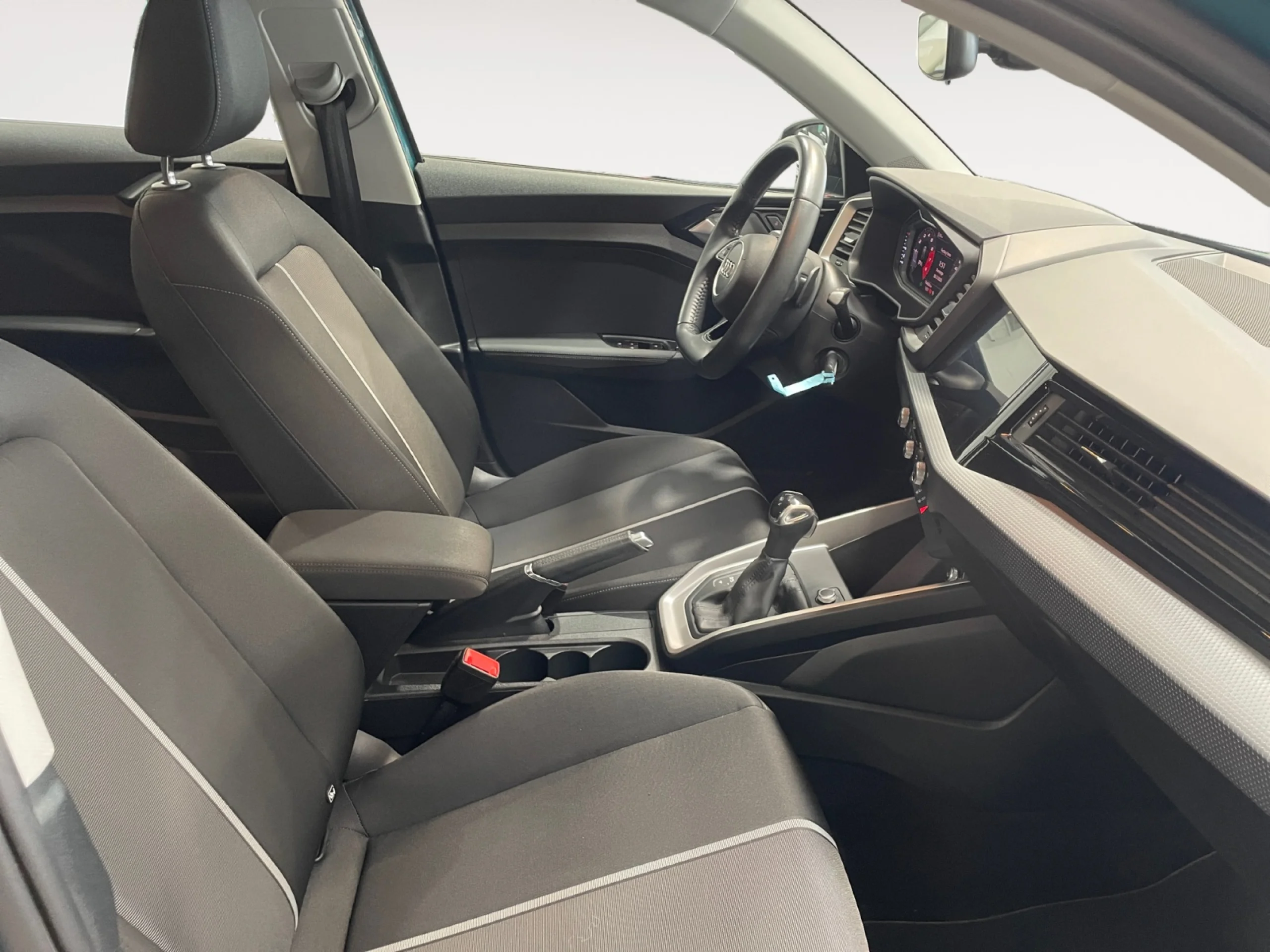 AUDI A1 SPORTBACK ADRENALIN 30 TFSI 85KW S TRON - Foto 5