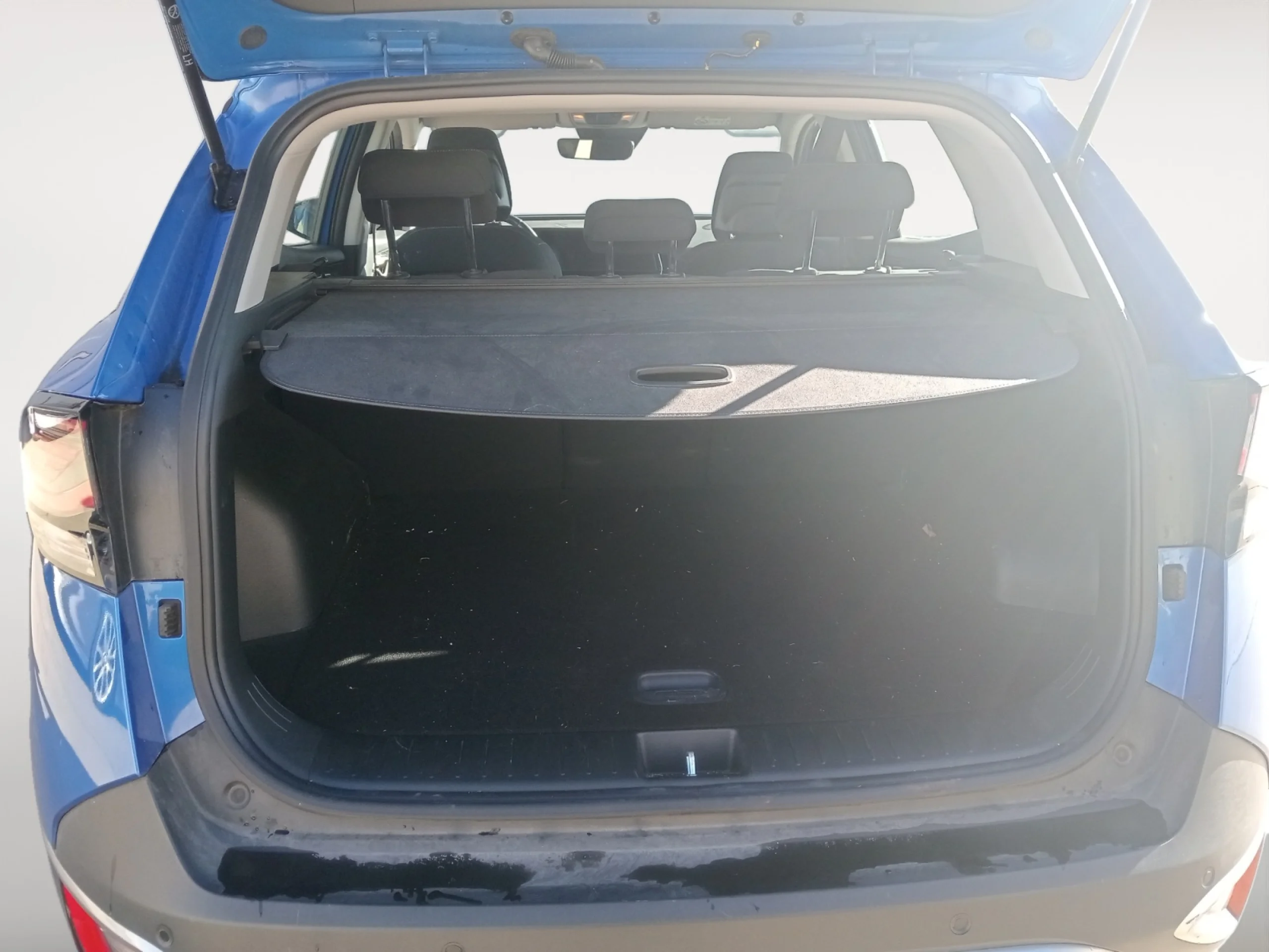 KIA SPORTAGE 1.6 CRDI MHEV 100KW (136CV) BUSINESS 4X2 - Foto 7