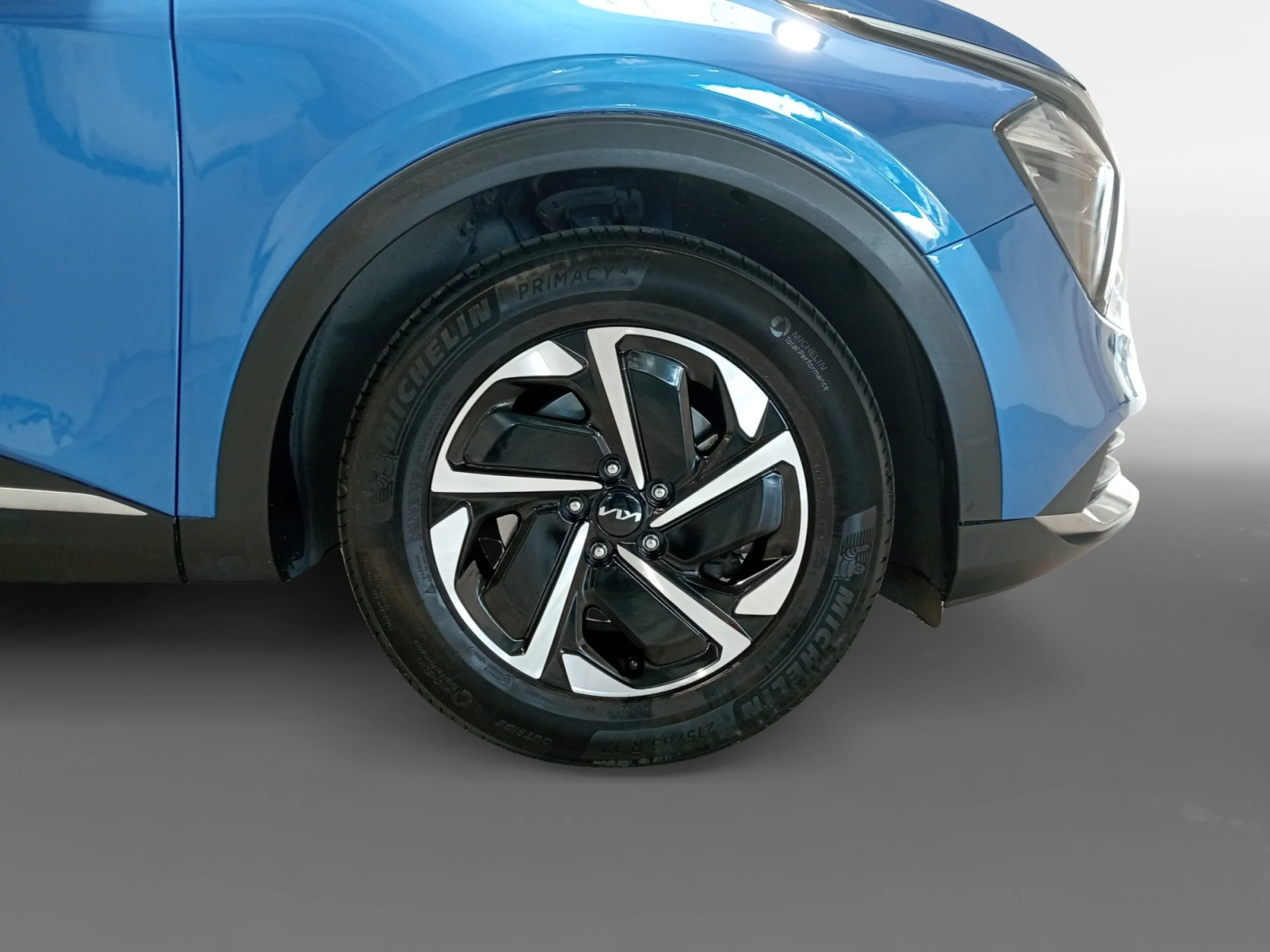 KIA SPORTAGE 1.6 CRDI MHEV 100KW (136CV) BUSINESS 4X2 - Foto 8