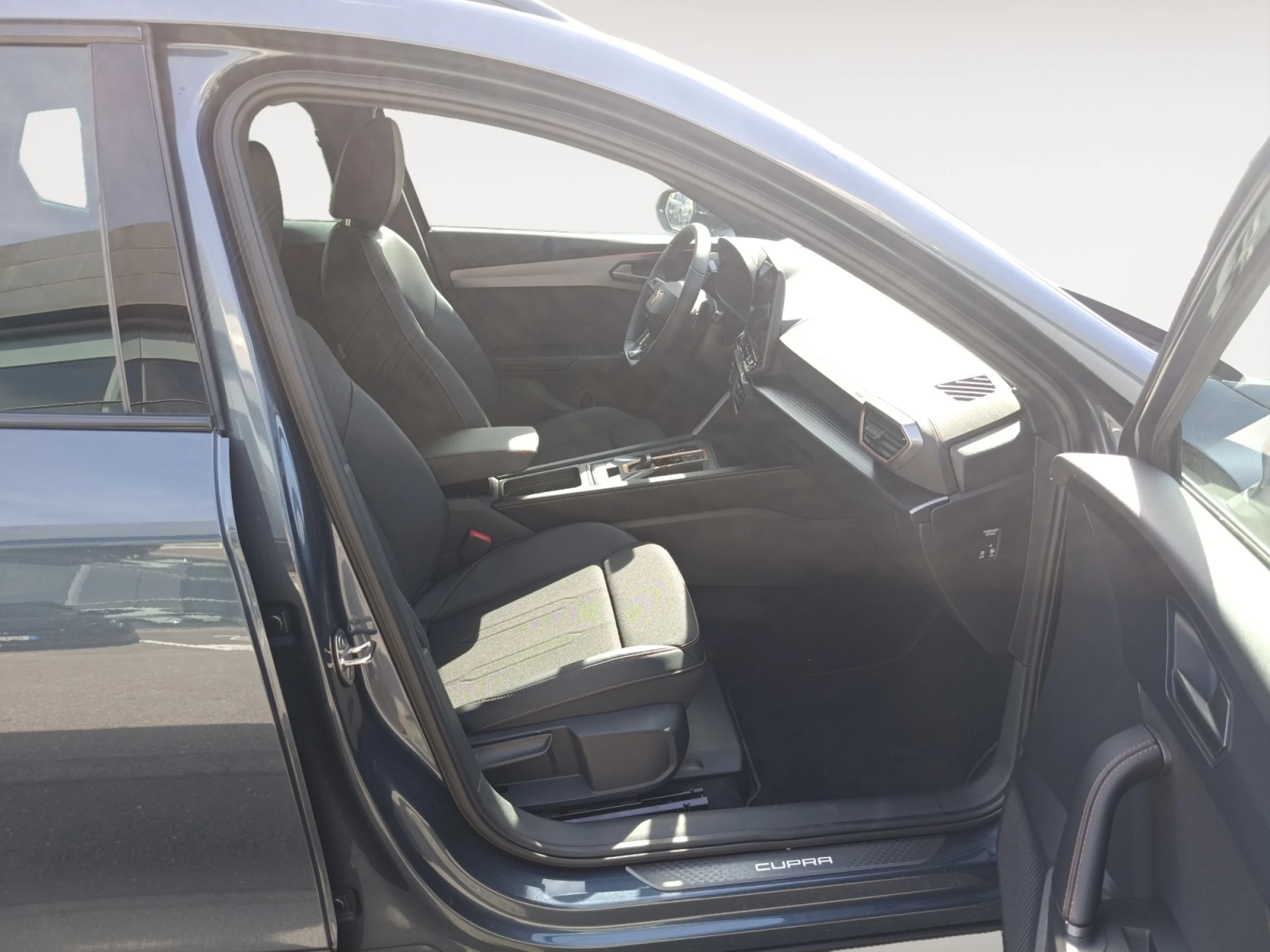 CUPRA FORMENTOR 1.5 ETSI 110KW(150 CV) DSG BEYOND MY26.6 - Foto 5