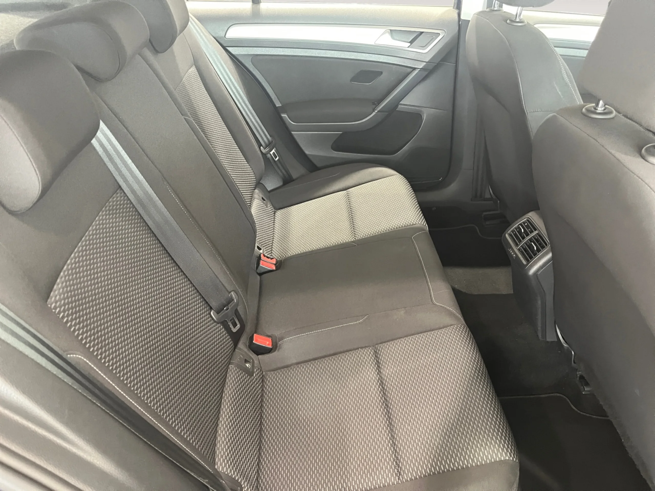 VOLKSWAGEN GOLF LAST EDITION 1.5 TSI EVO 96KW (130CV) - Foto 6