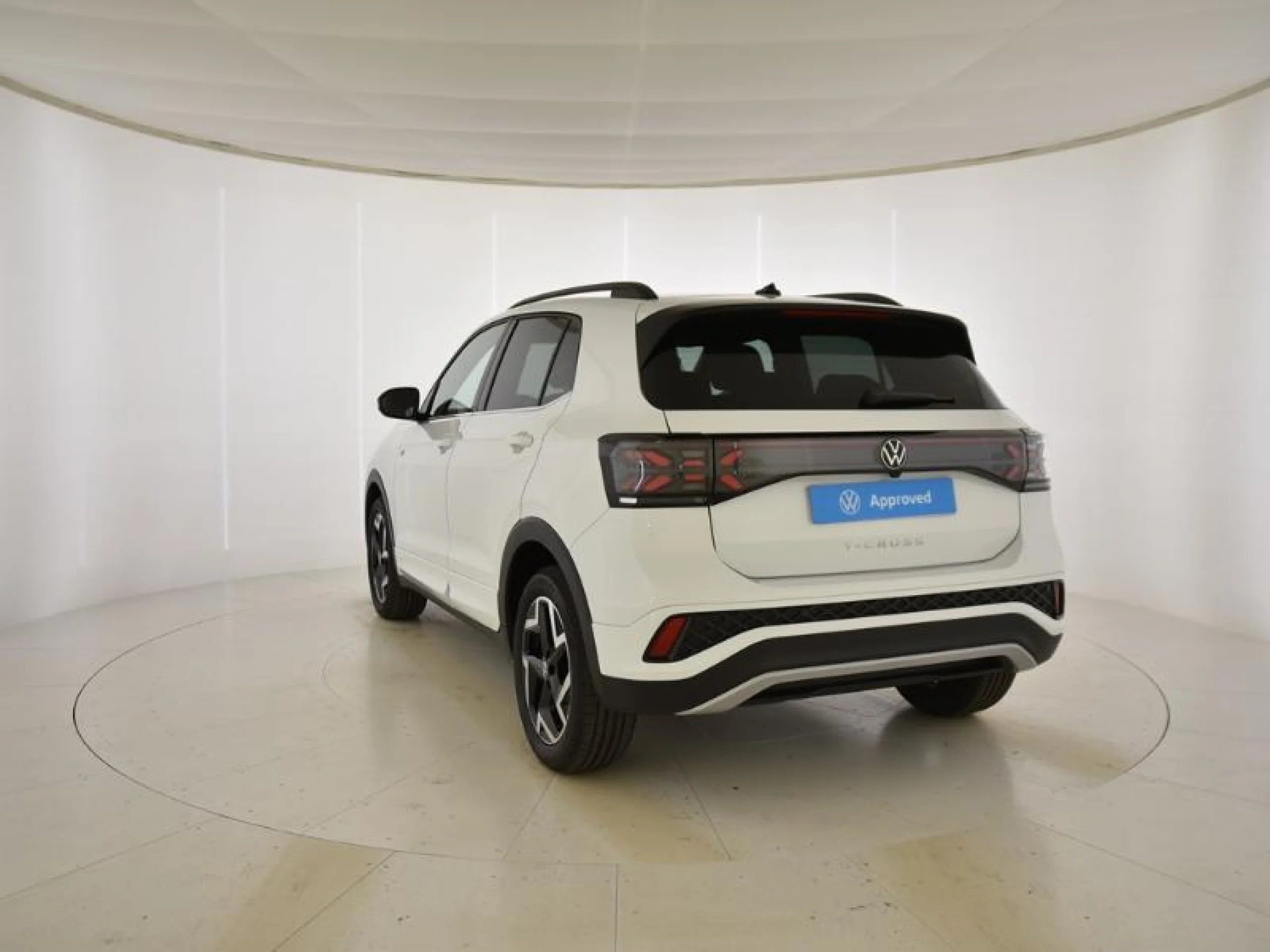 VOLKSWAGEN T CROSS T CROSS R LINE 1.0 TSI 85 KW (115 CV)  AUTOM TICO DSG 7 VEL. - Foto 2