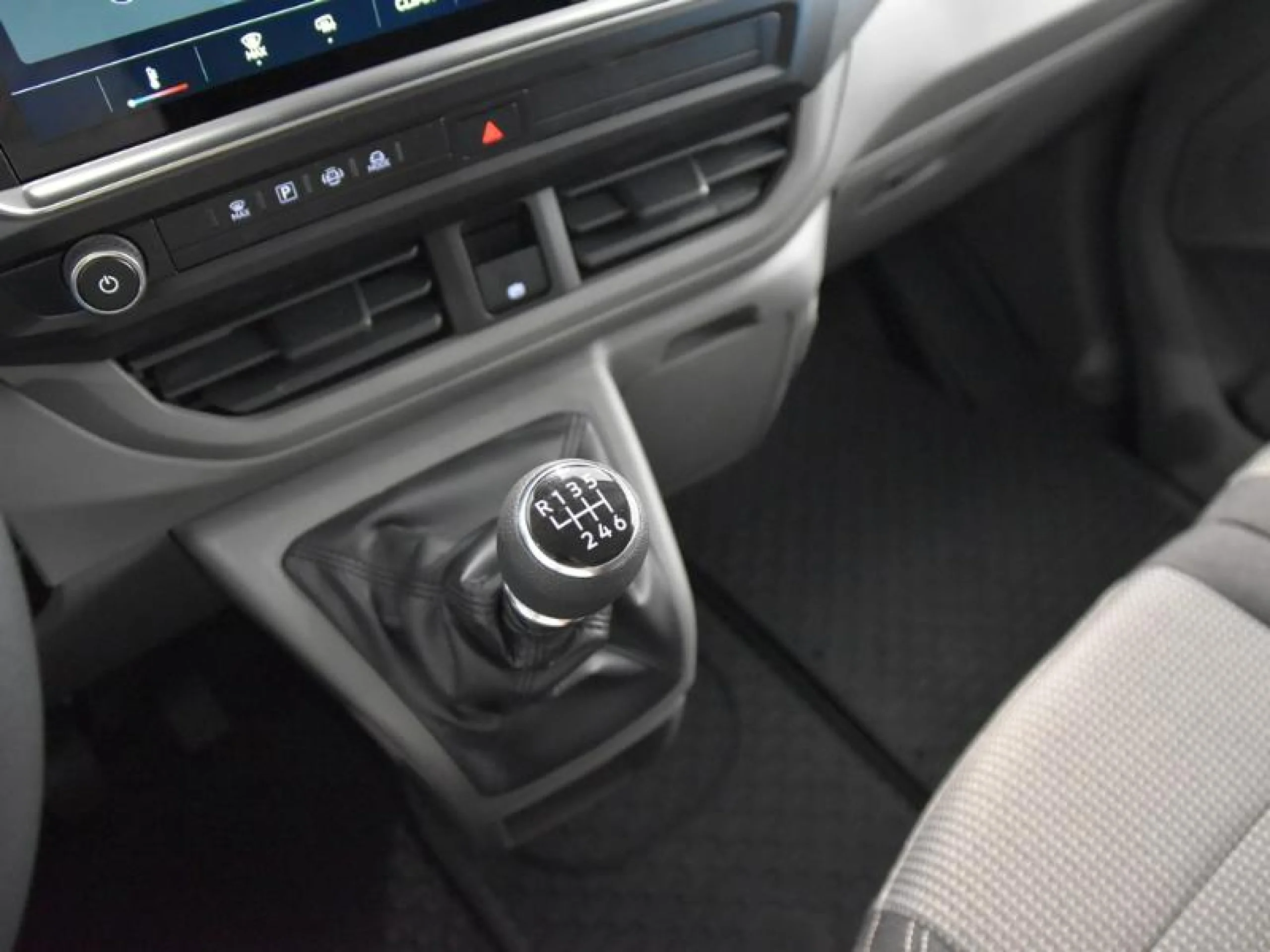 VW COMERCIALES Transporter TRANSPORTER   FURGÓN  BATALLA CORTA  2.0 TDI 81 KW (110 CV) 6 VEL. - Foto 9