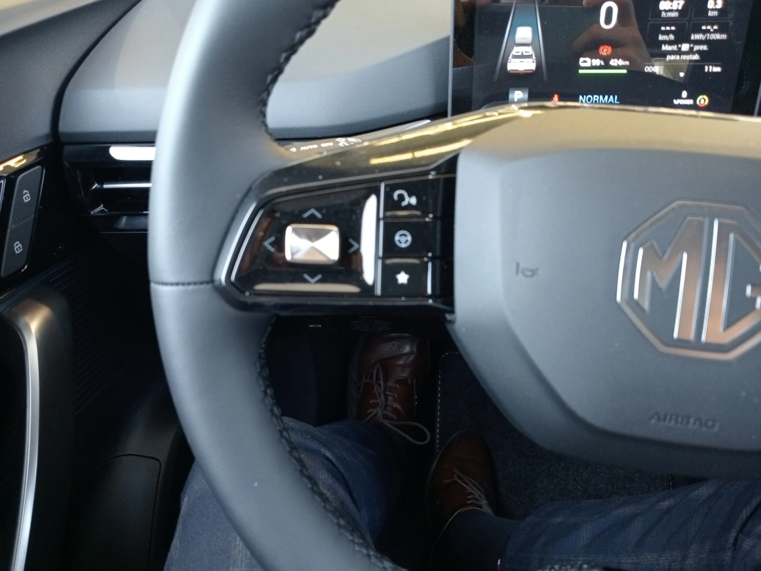 MG Mg4 64KWH LUXURY - Foto 13