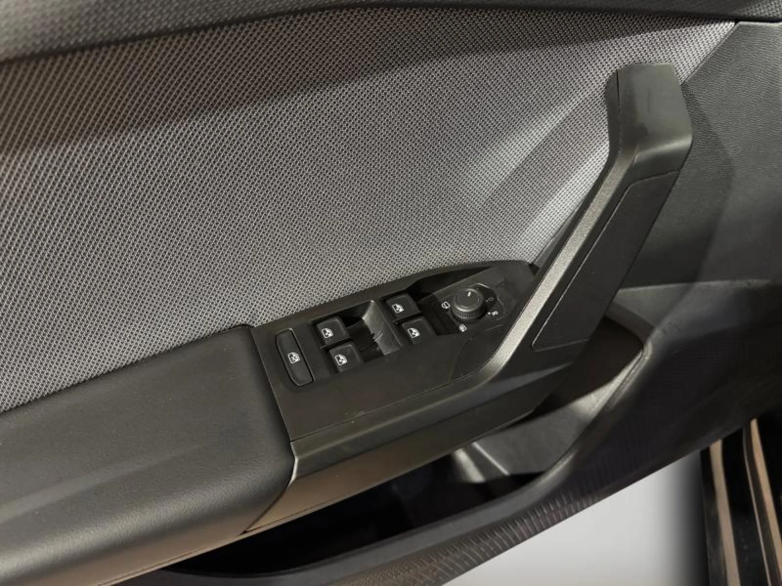 SEAT LEON 1.0 TSI 81KW S&S STYLE XL - Foto 13