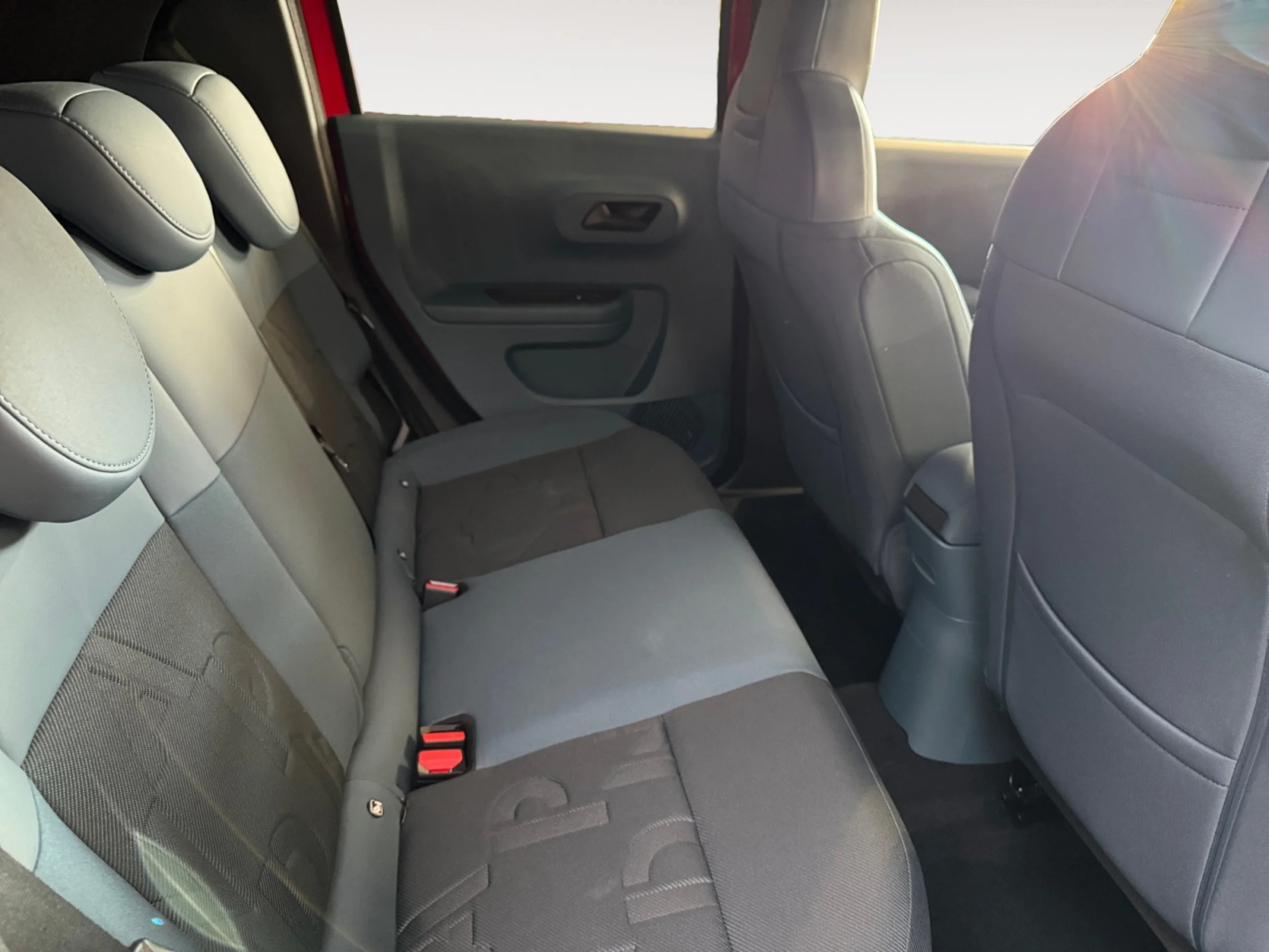 FIAT GRANDE PANDA ICON MHEV 74KW (100CV) - Foto 6