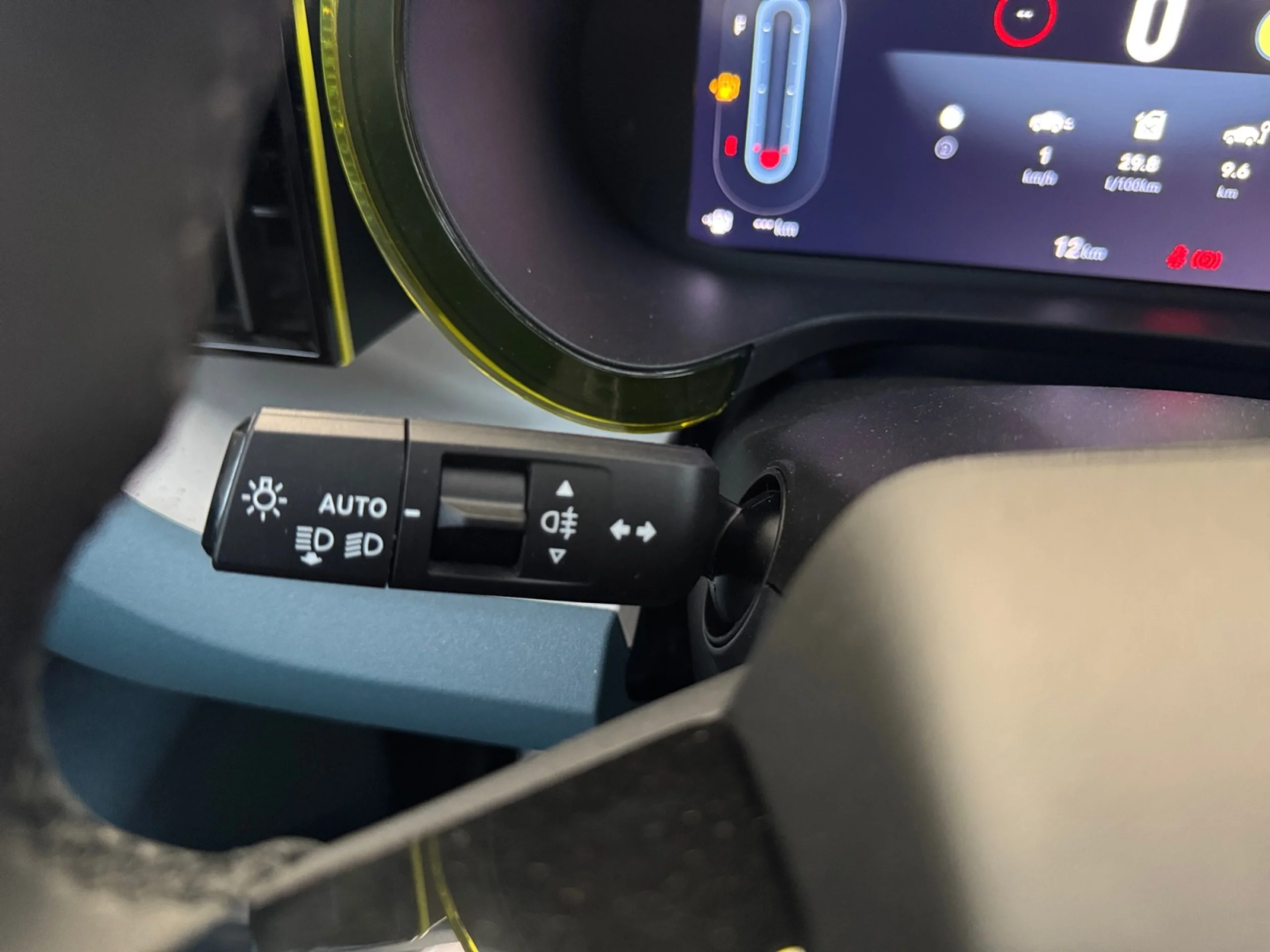 FIAT GRANDE PANDA ICON MHEV 74KW (100CV) - Foto 13