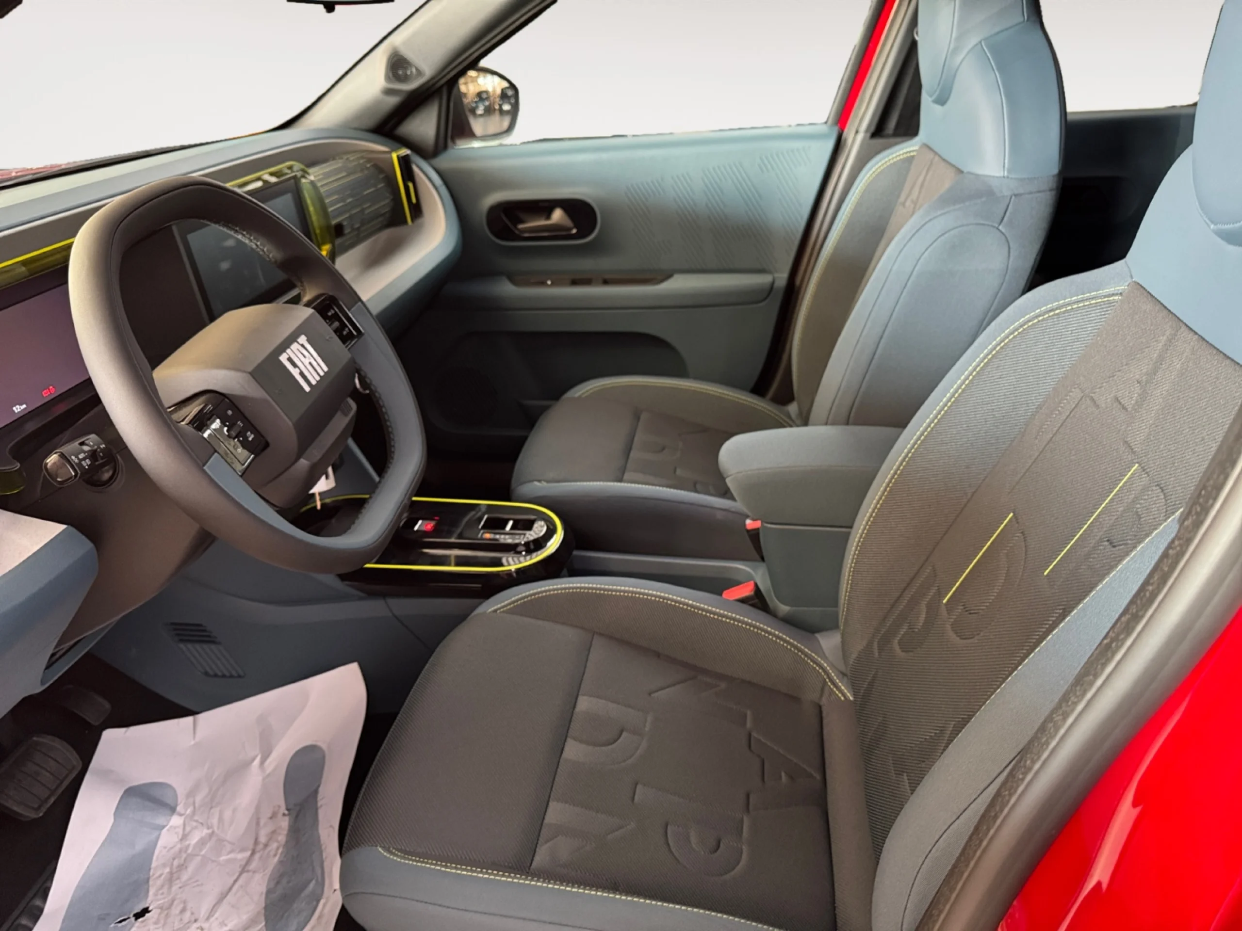 FIAT GRANDE PANDA ICON MHEV 74KW (100CV) - Foto 23