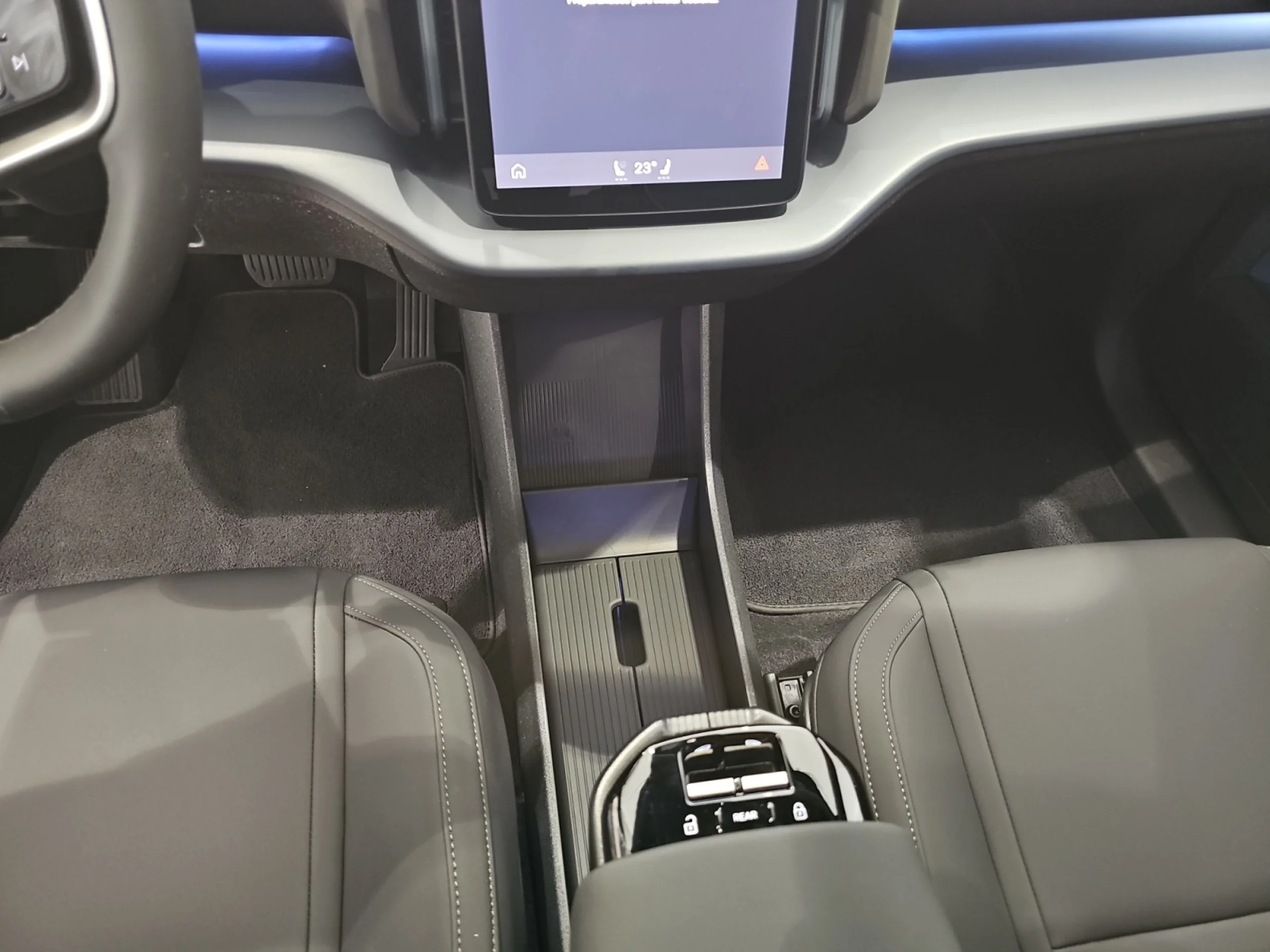 VOLVO EX30 SINGLE MOTOR EXTENDED RANGE PLUS AUTO - Foto 11