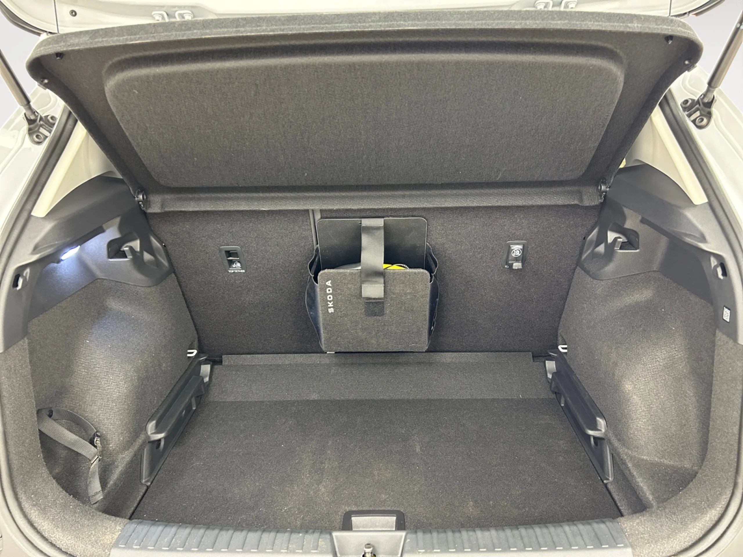 SKODA EPIQ EPIQ SELECTION 55 KWH 155 KW (210 CV) TRACCIÓN DELANTERA - Foto 7