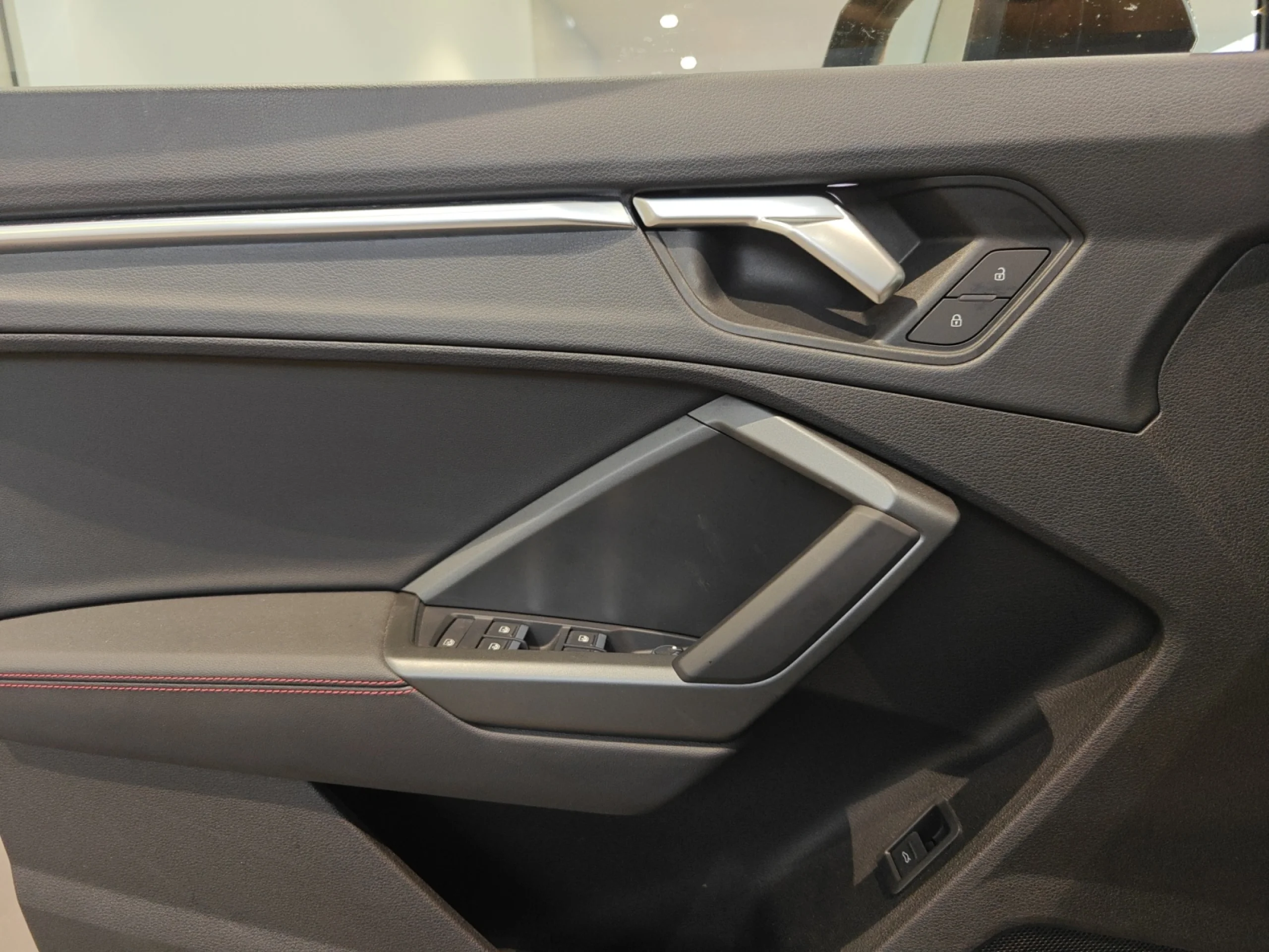 AUDI Q3 SPORTBACK BLACK LINE 35 TDI 110KW (150CV) S TRONIC - Foto 28