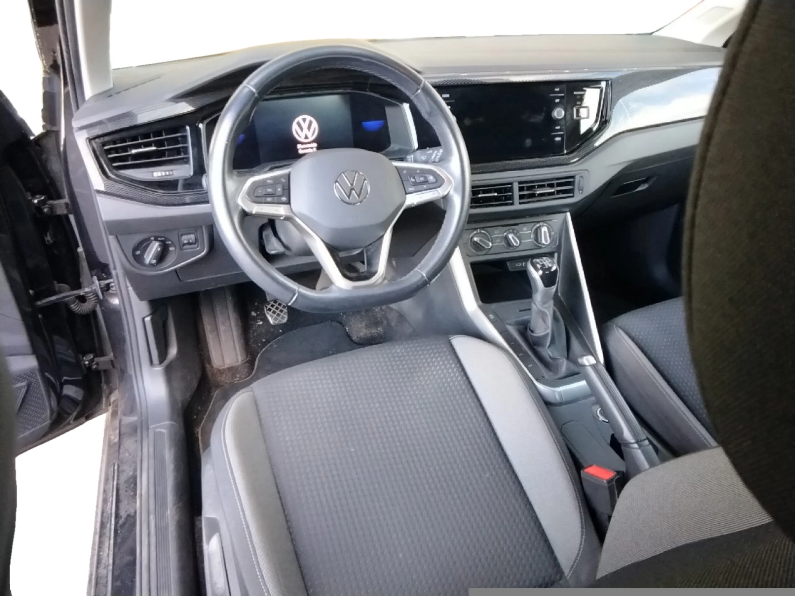 VOLKSWAGEN POLO LIFE 1.0 TSI 70KW (95CV) - Foto 9