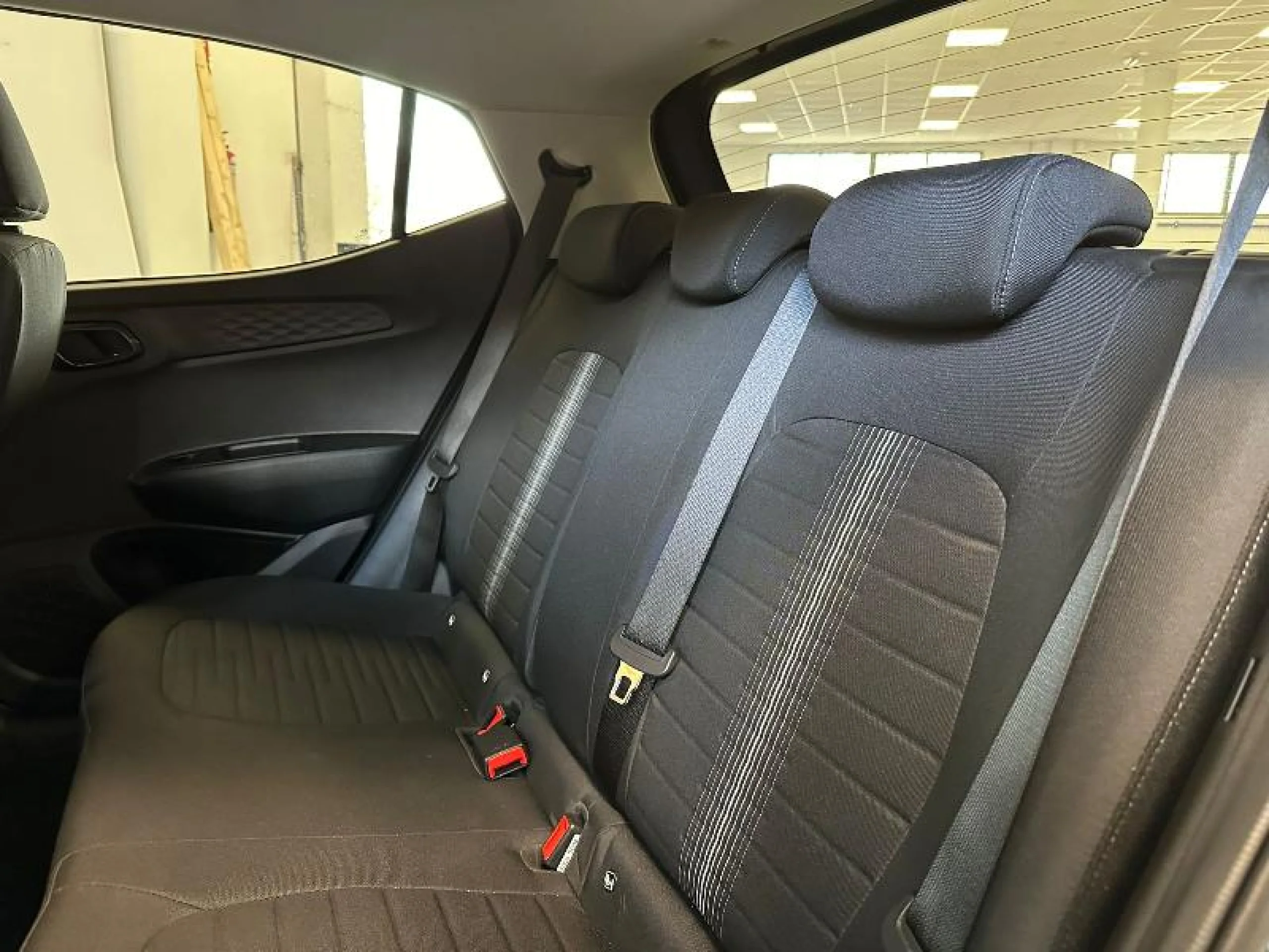 HYUNDAI I10 1.0 TECNO - Foto 9