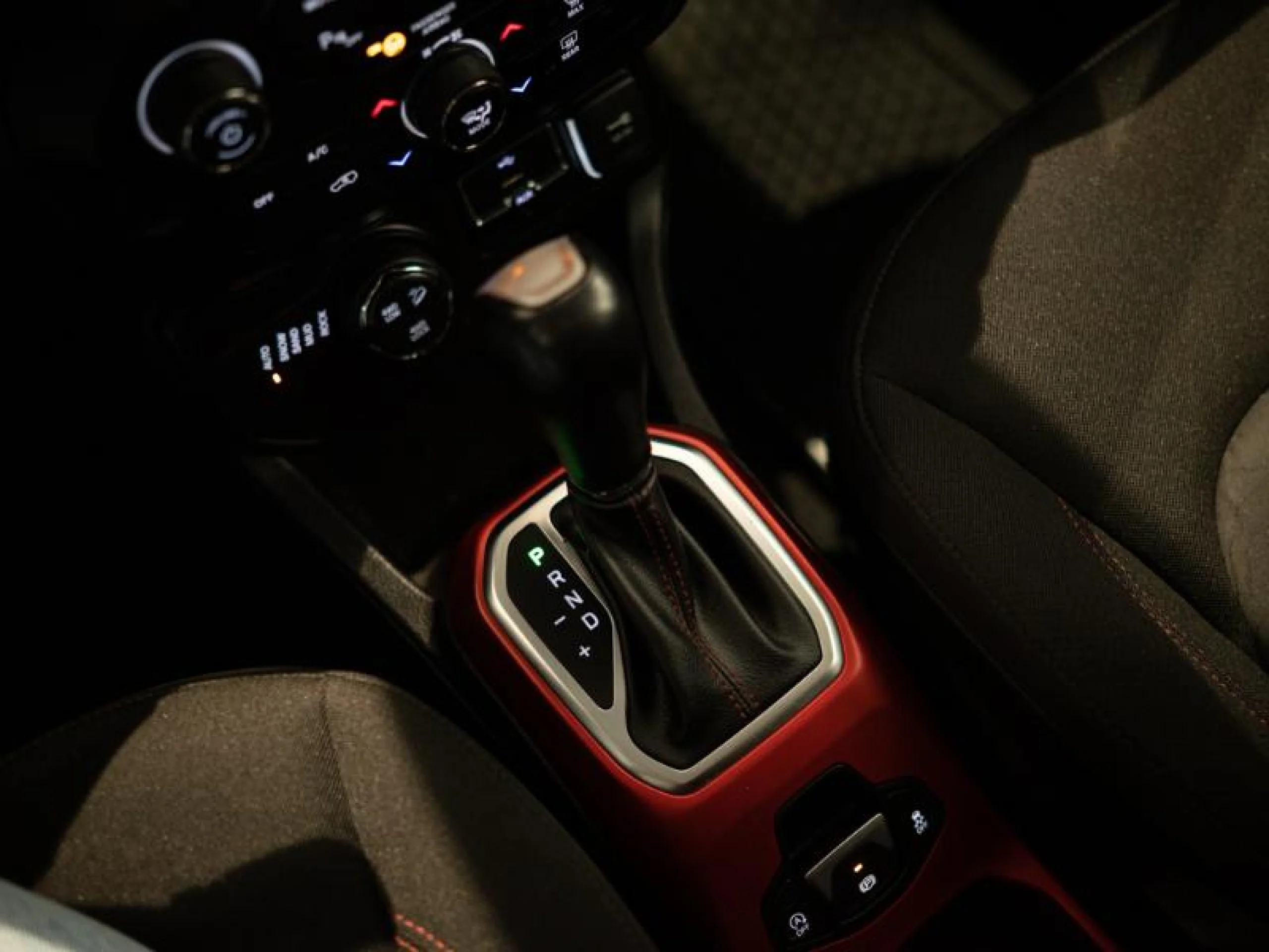 JEEP RENEGADE 2.0 MJET TRAILHAWK 4X4 125KW AUTO AD LOW - Foto 15