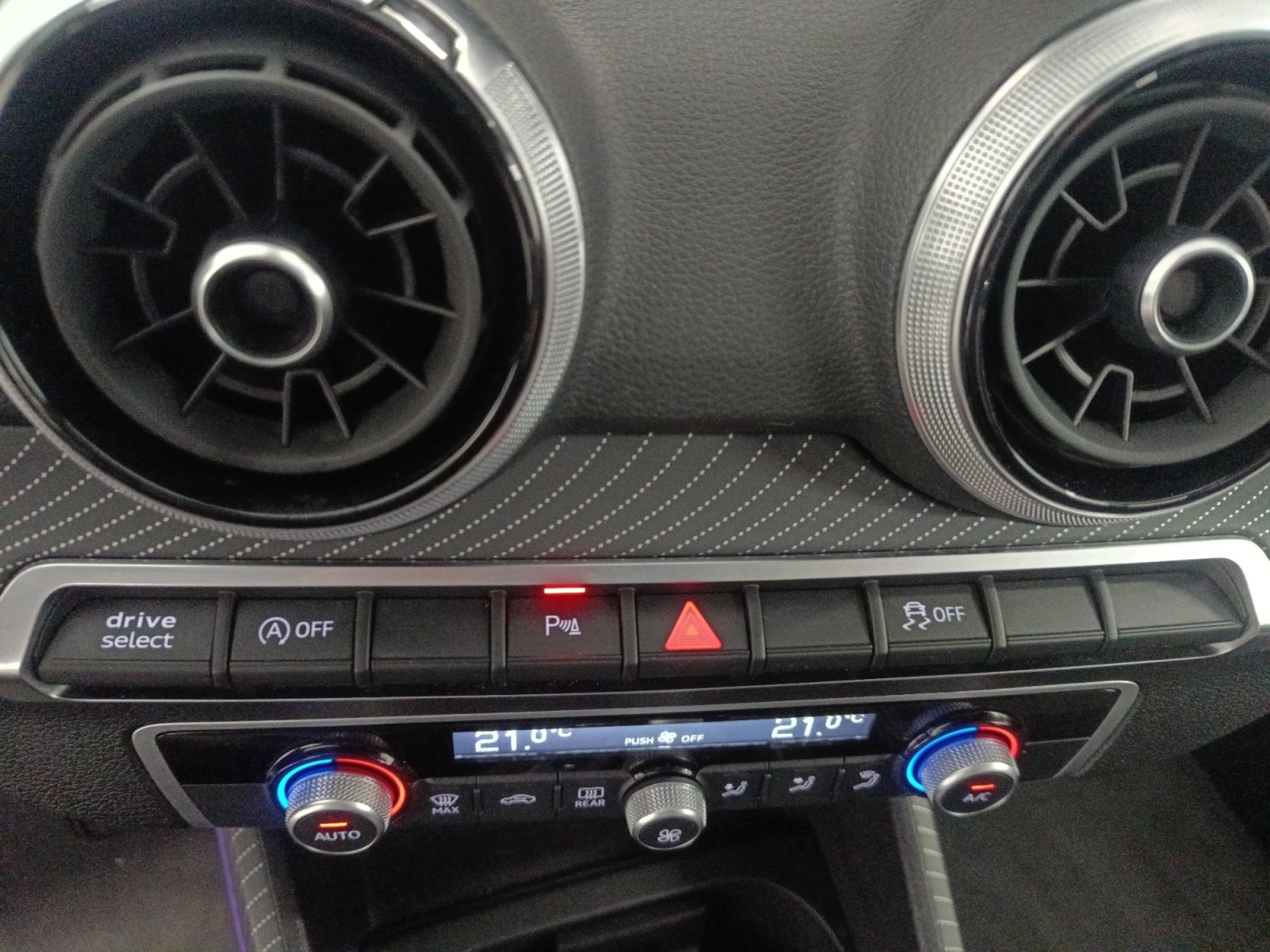 AUDI Q2 ADVANCED 35 TFSI 110KW (150CV) - Foto 13