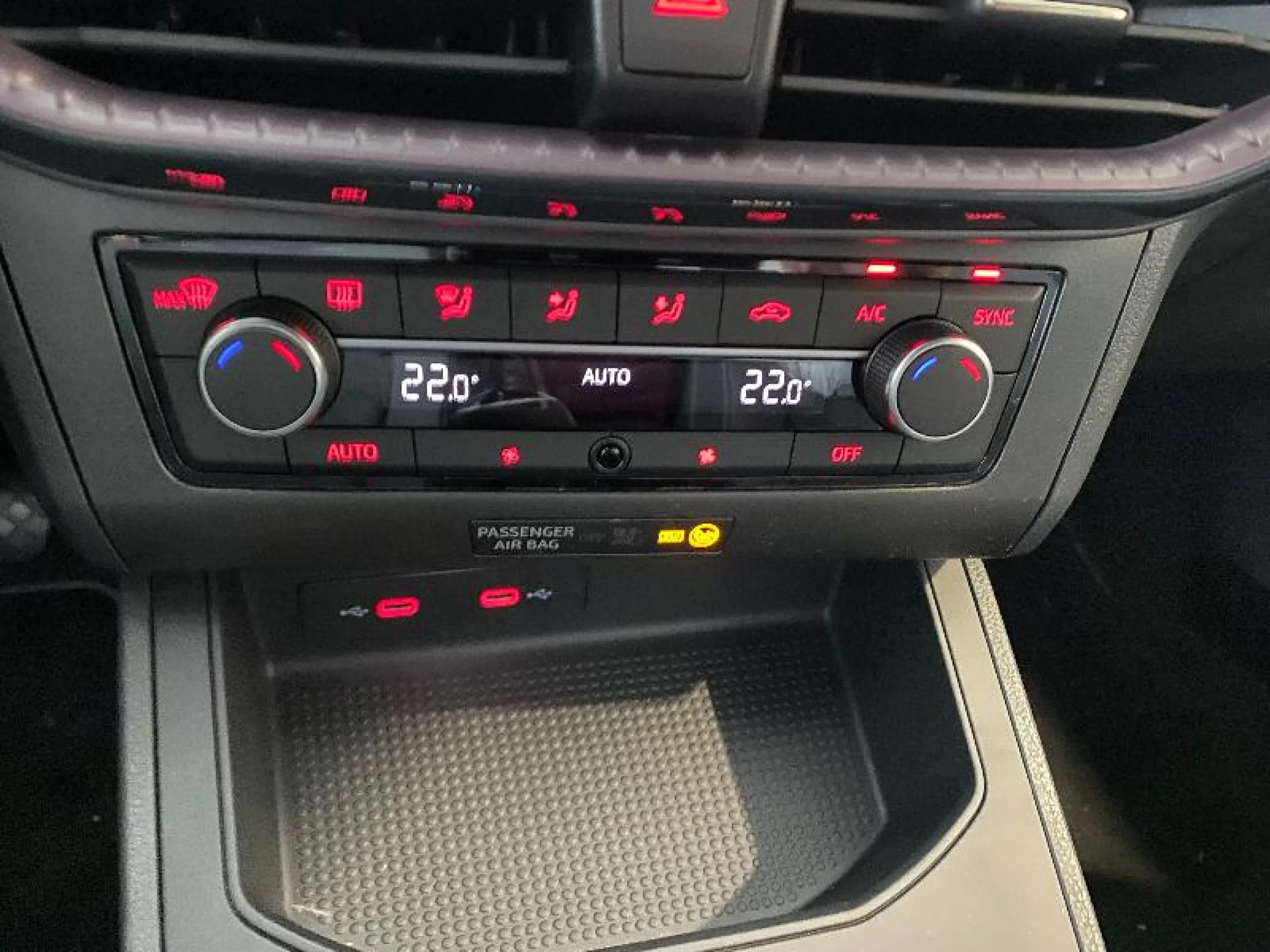 SEAT IBIZA 1.0 TSI 81KW (110CV) SPECIAL EDITION - Foto 16