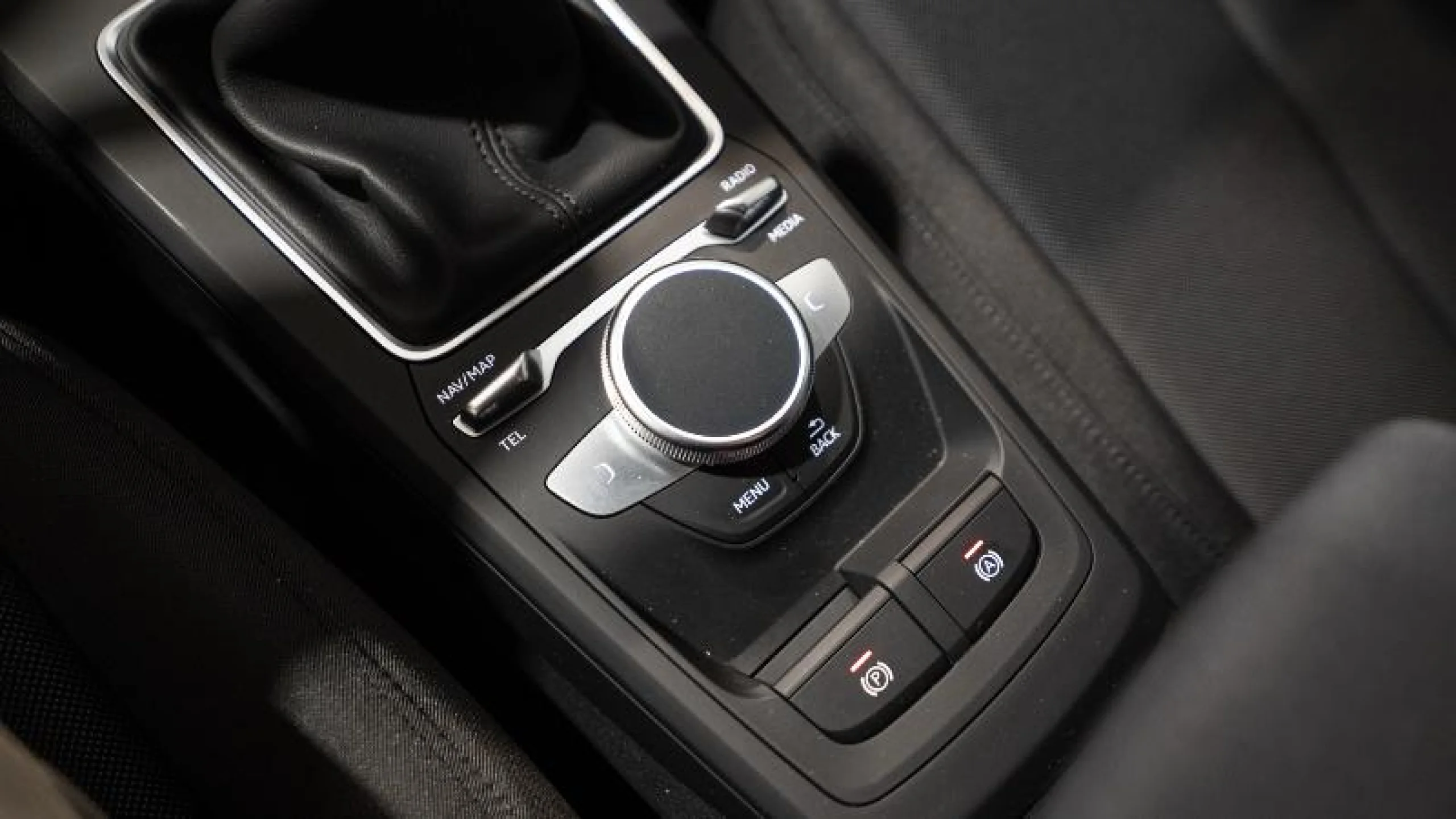AUDI Q2 ADVANCED 30 TDI 85KW (116CV) - Foto 18