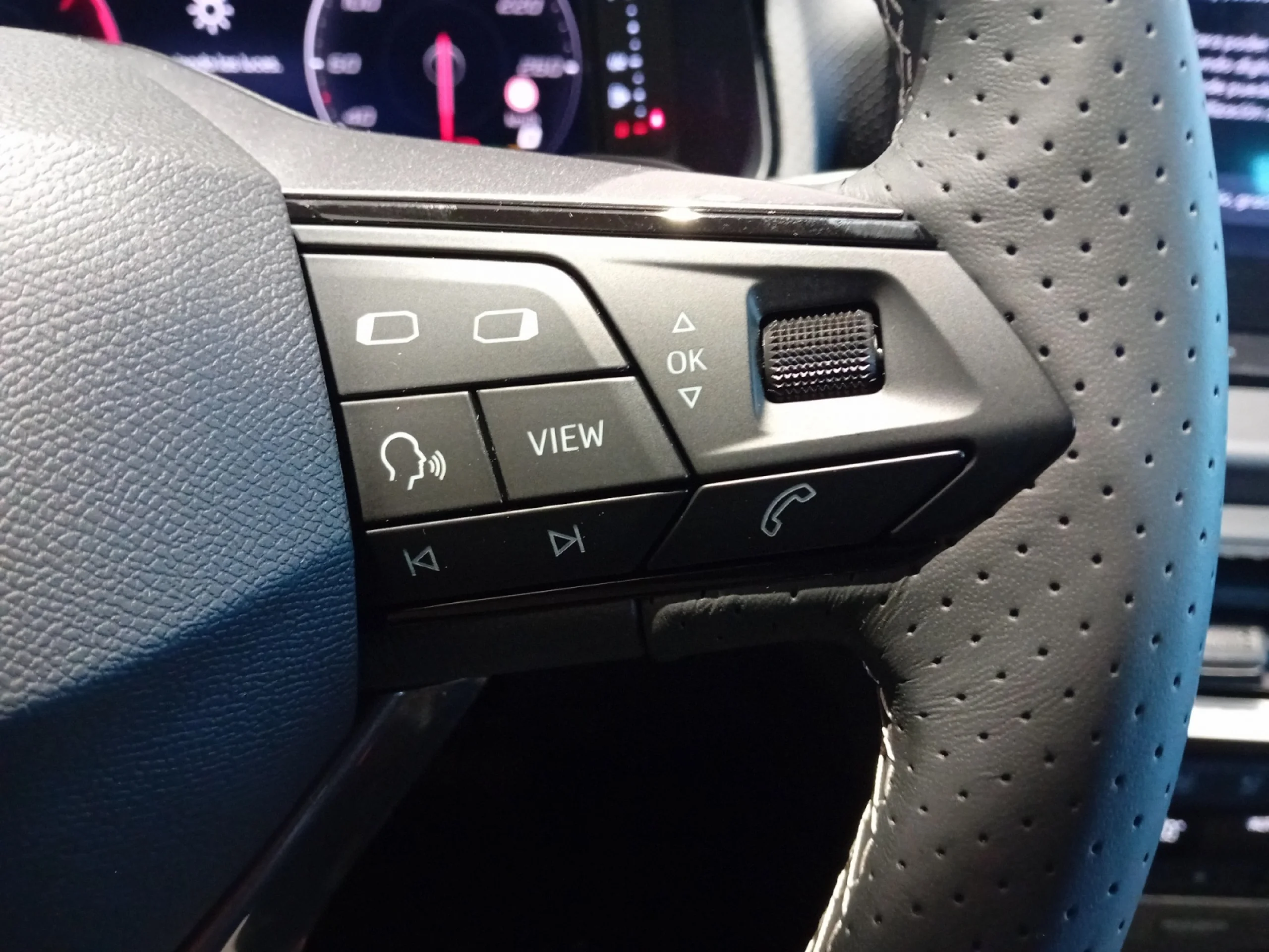 SEAT ARONA 1.0 TSI 85KW (115CV) START&STOP DSG FR+ - Foto 10