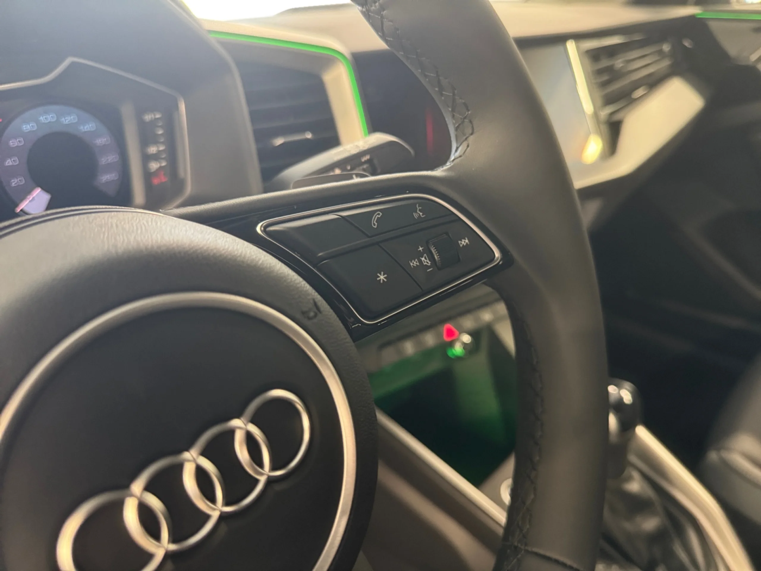 AUDI A1 A1 SPORTBACK ADRENALIN EDITION 30 TFSI  85(116) KW(CV) S TRONIC - Foto 9