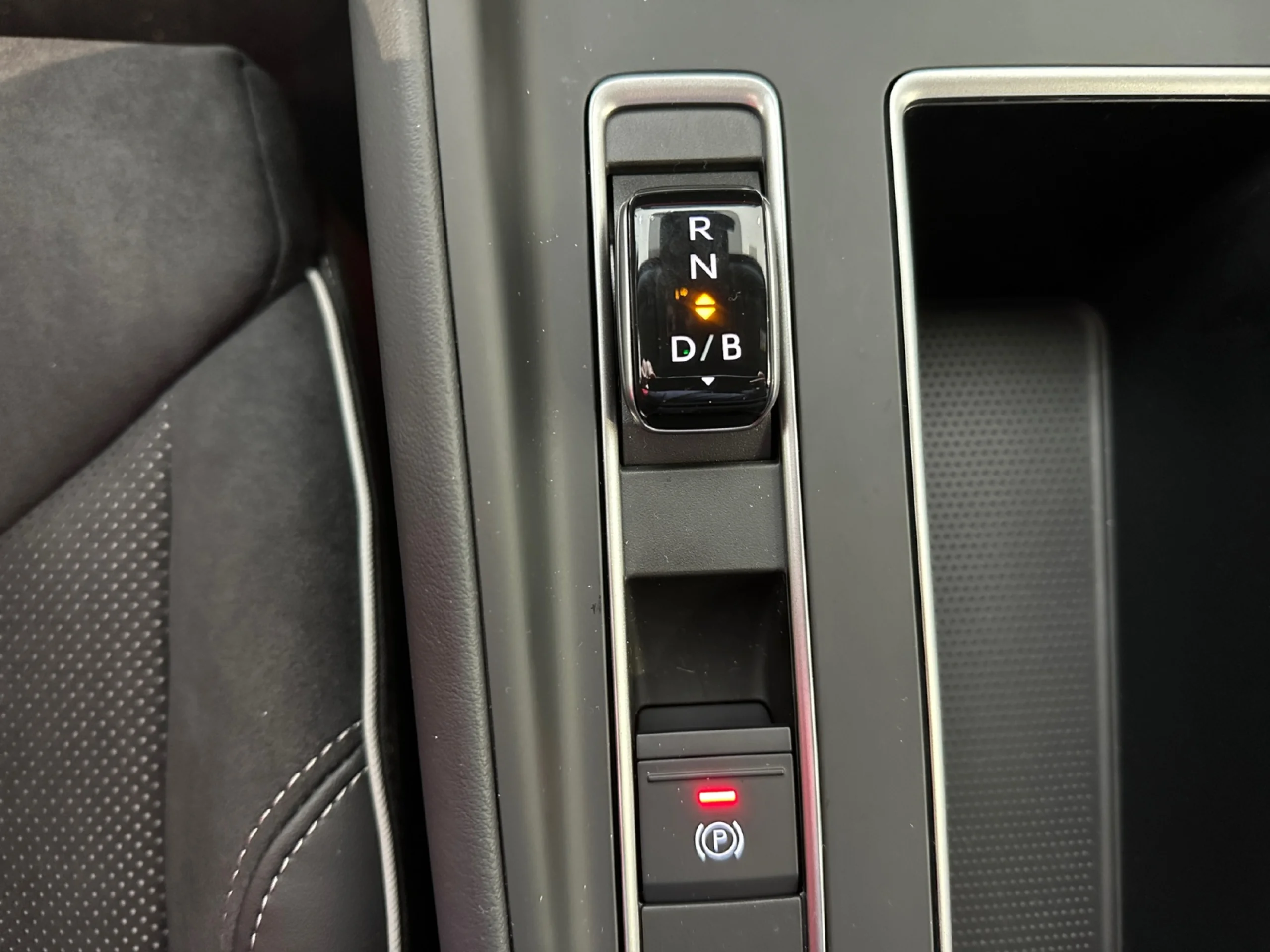 SKODA ELROQ 150 KW (204 CV) 63 KWH SPORTLINE - Foto 17