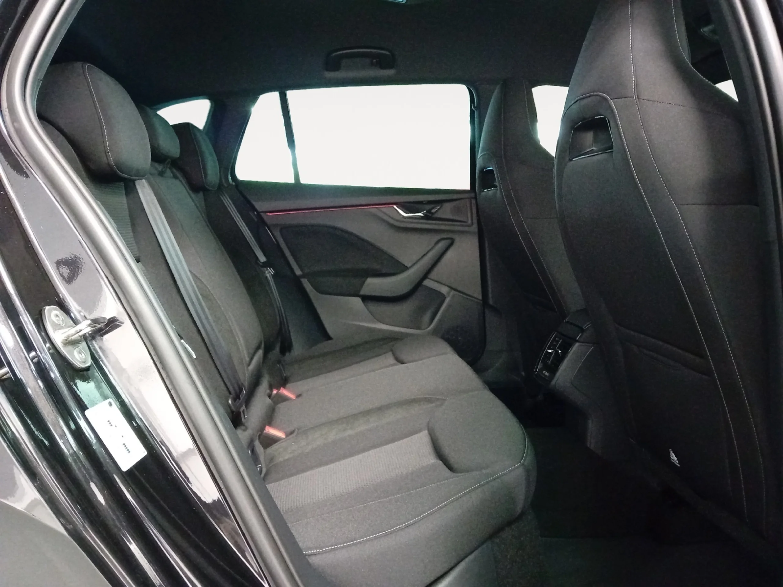 SKODA SCALA 1.0 TSI 85KW (115CV) DSG SPORT - Foto 6